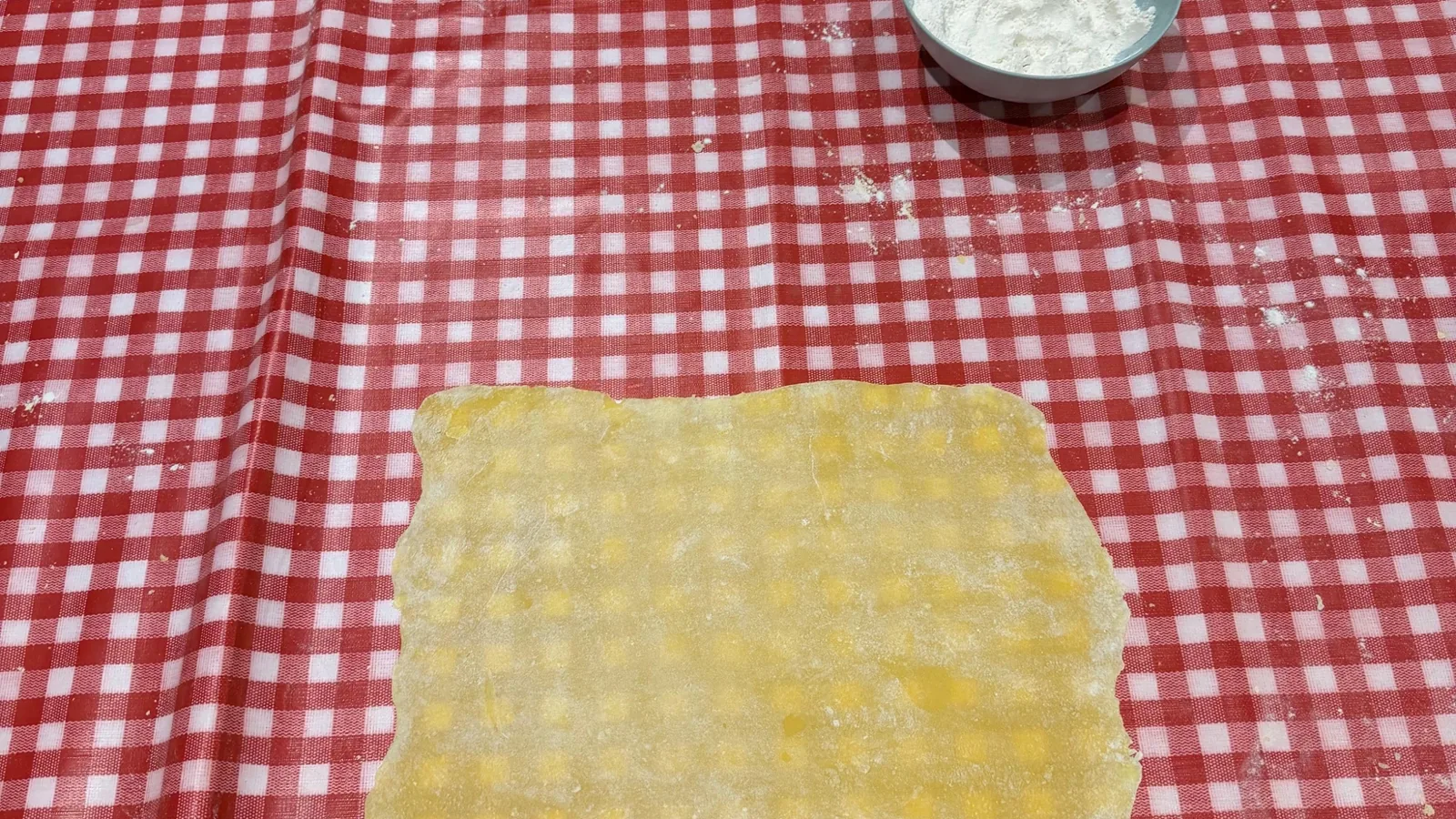 Pasta en preparación en un taller de cocina veneciano