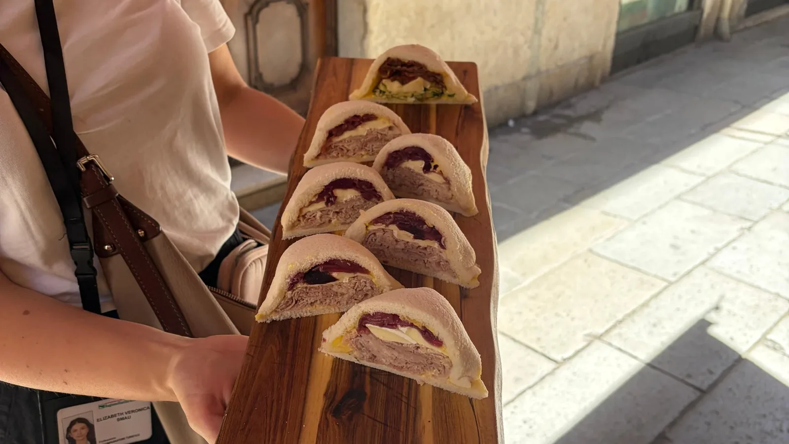Eine Streetfood-Verkostung in Venedig