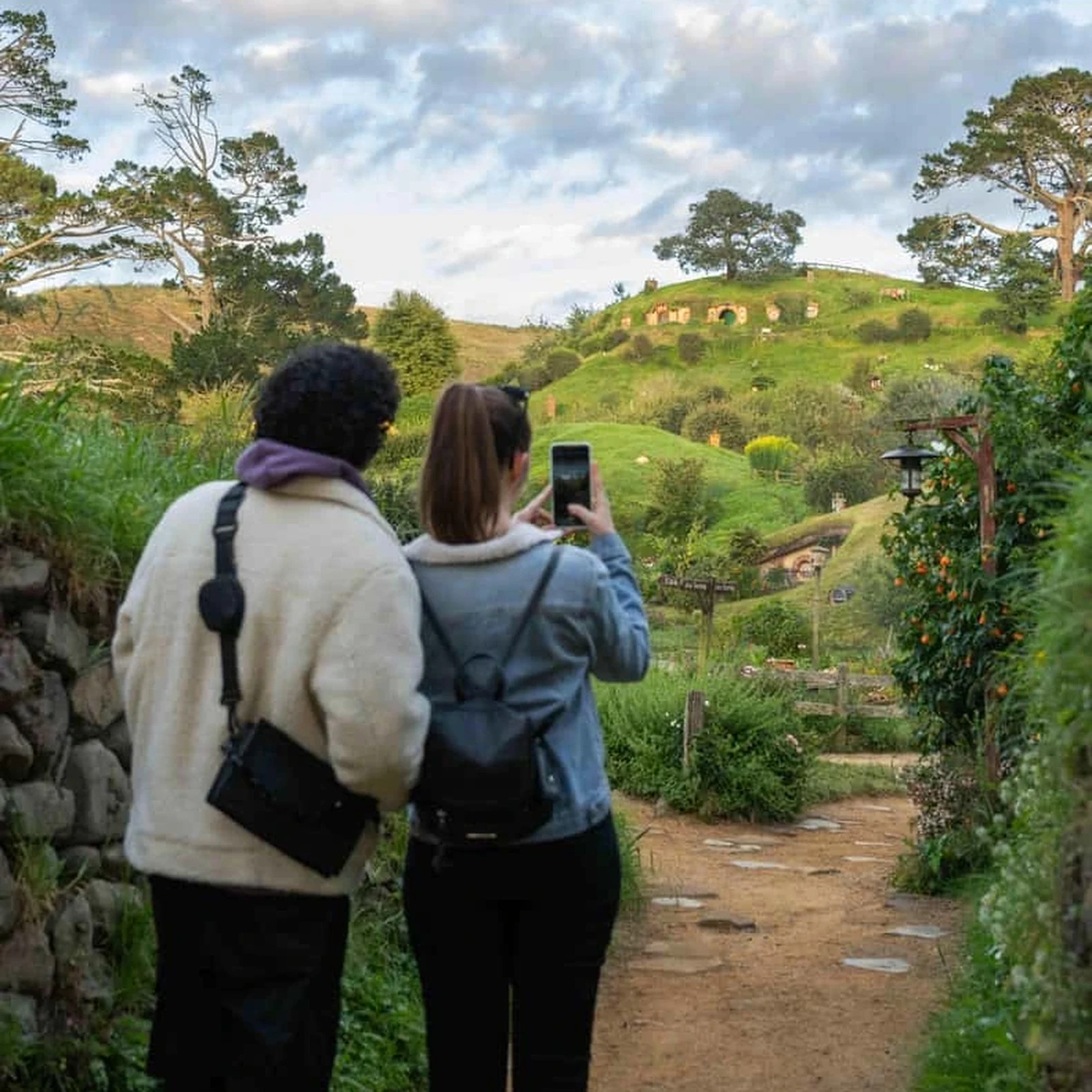 Hobbiton ab Auckland: Movie Set Tour mit organisiertem Transfer