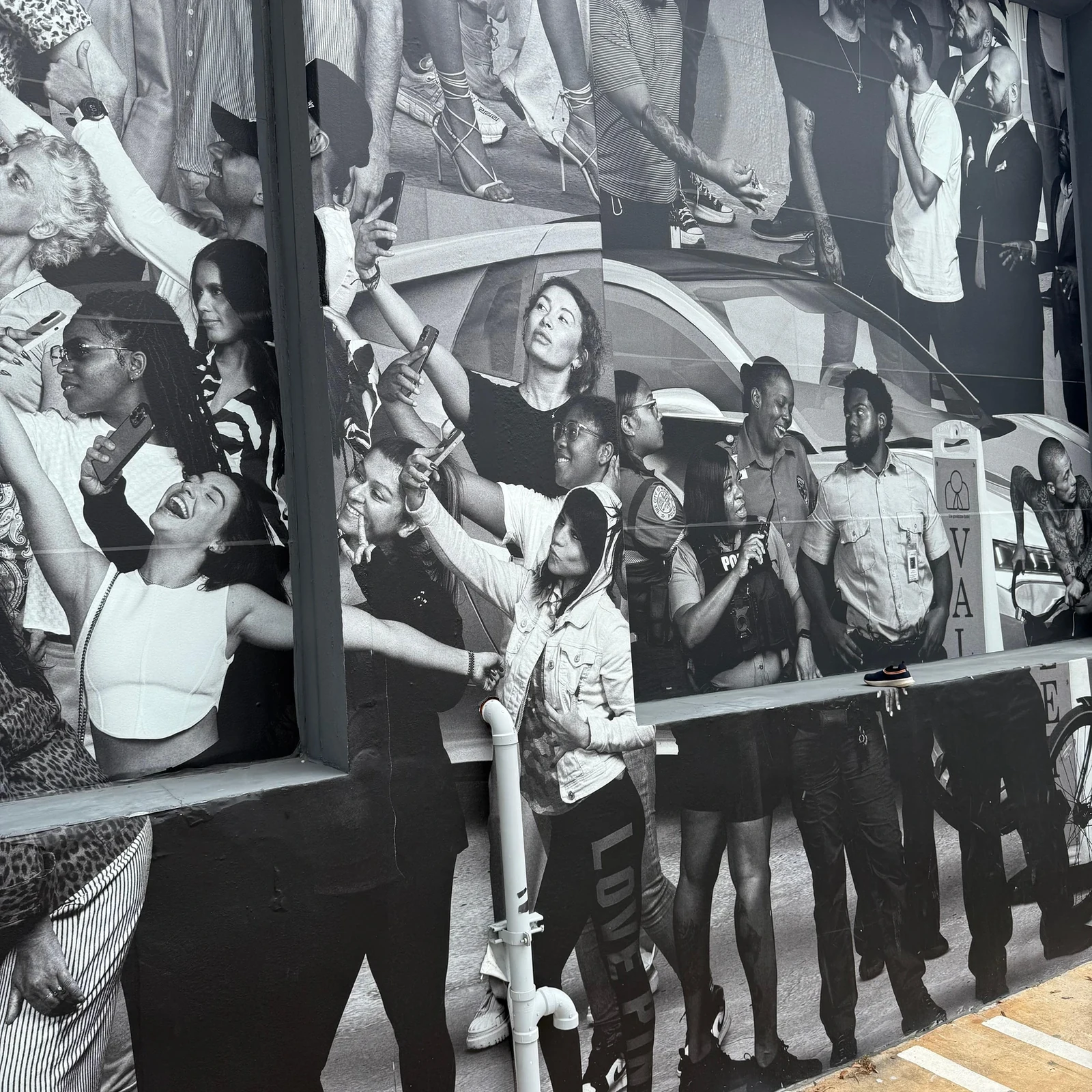 Superblue Miami: immersive art that responds to you