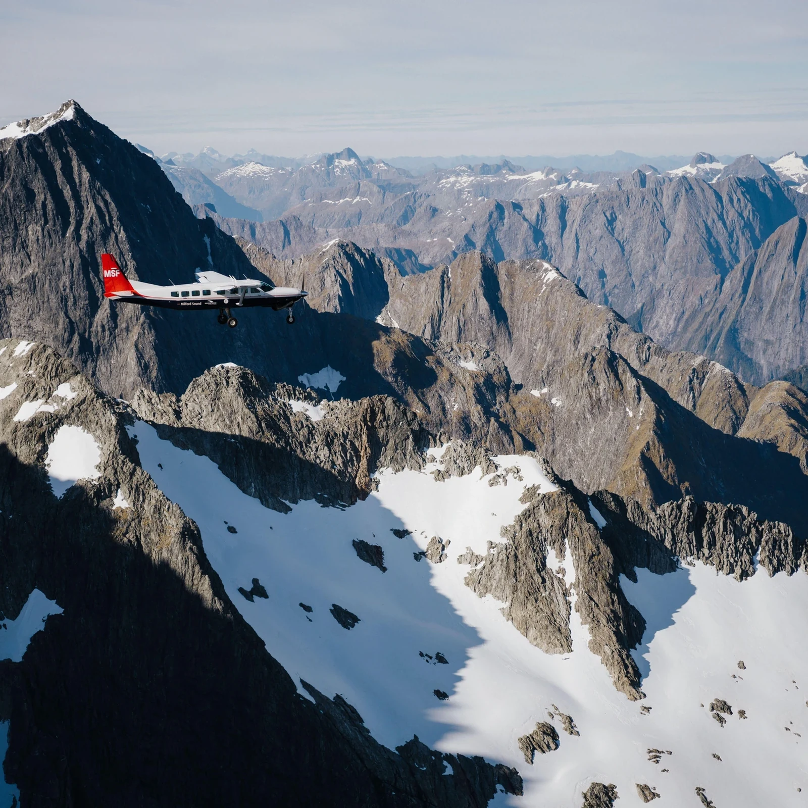 Milford Sound ab Queenstown mit Flugzeug und Boot