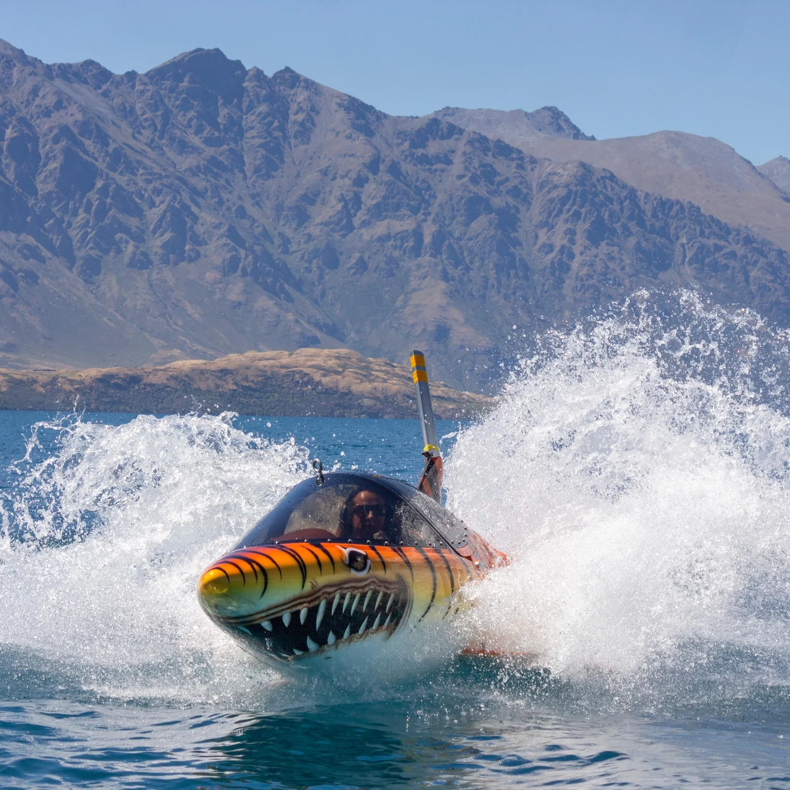 Hydro Attack Queenstown: Shark Ride im Seabreacher X