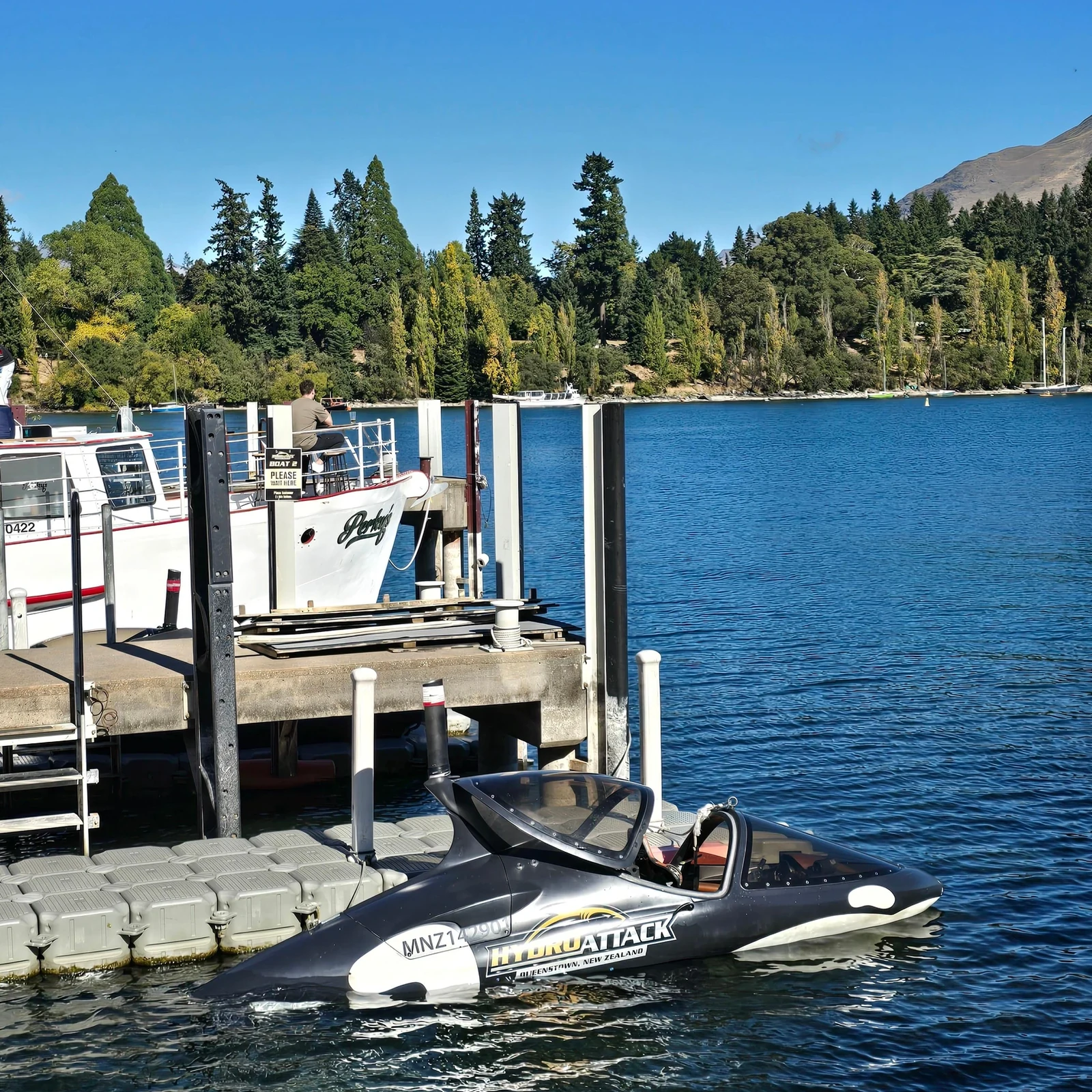 Hydro Attack Queenstown: Shark Ride im Seabreacher X