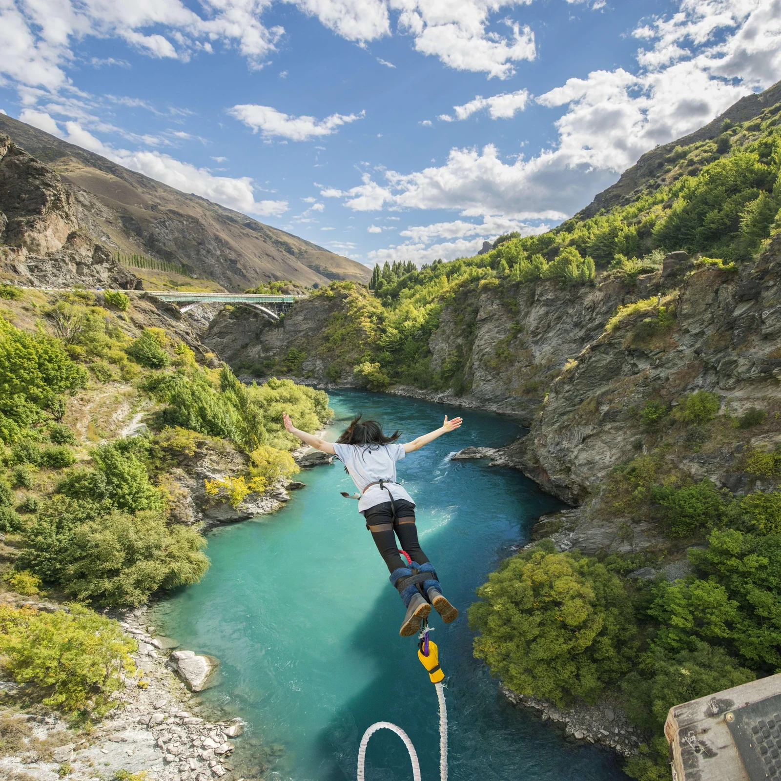 Kawarau Bridge Bungy Queenstown: 43-metre jump