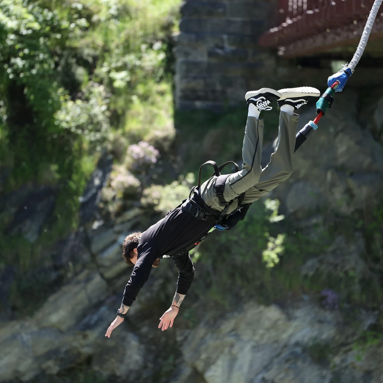 Kawarau Bridge Bungy Queenstown: 43 Meter über dem Kawarau River