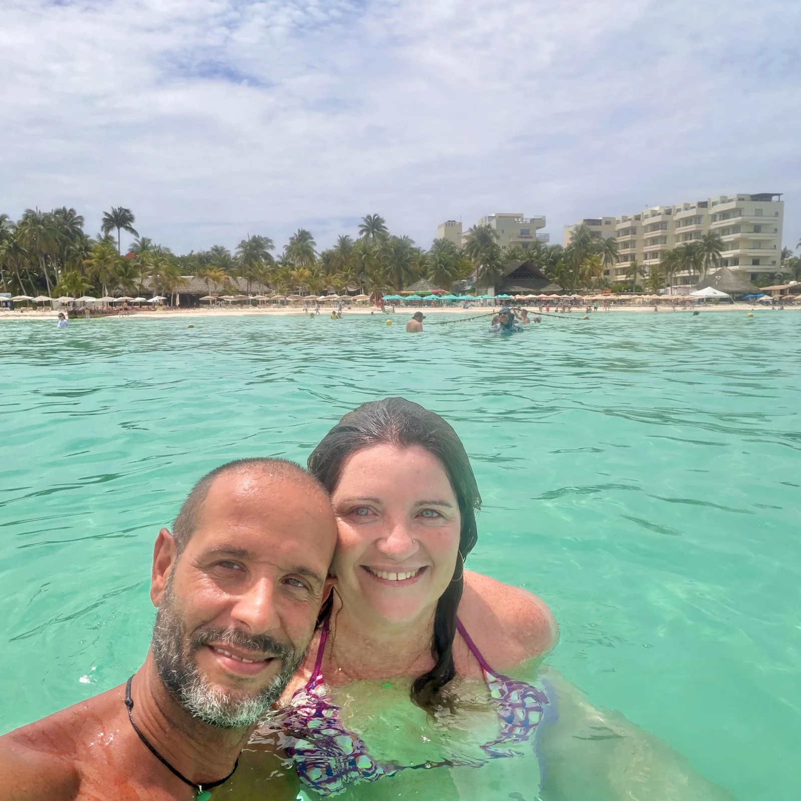 Mit Walhaien in Cancún im offenen Meer schwimmen