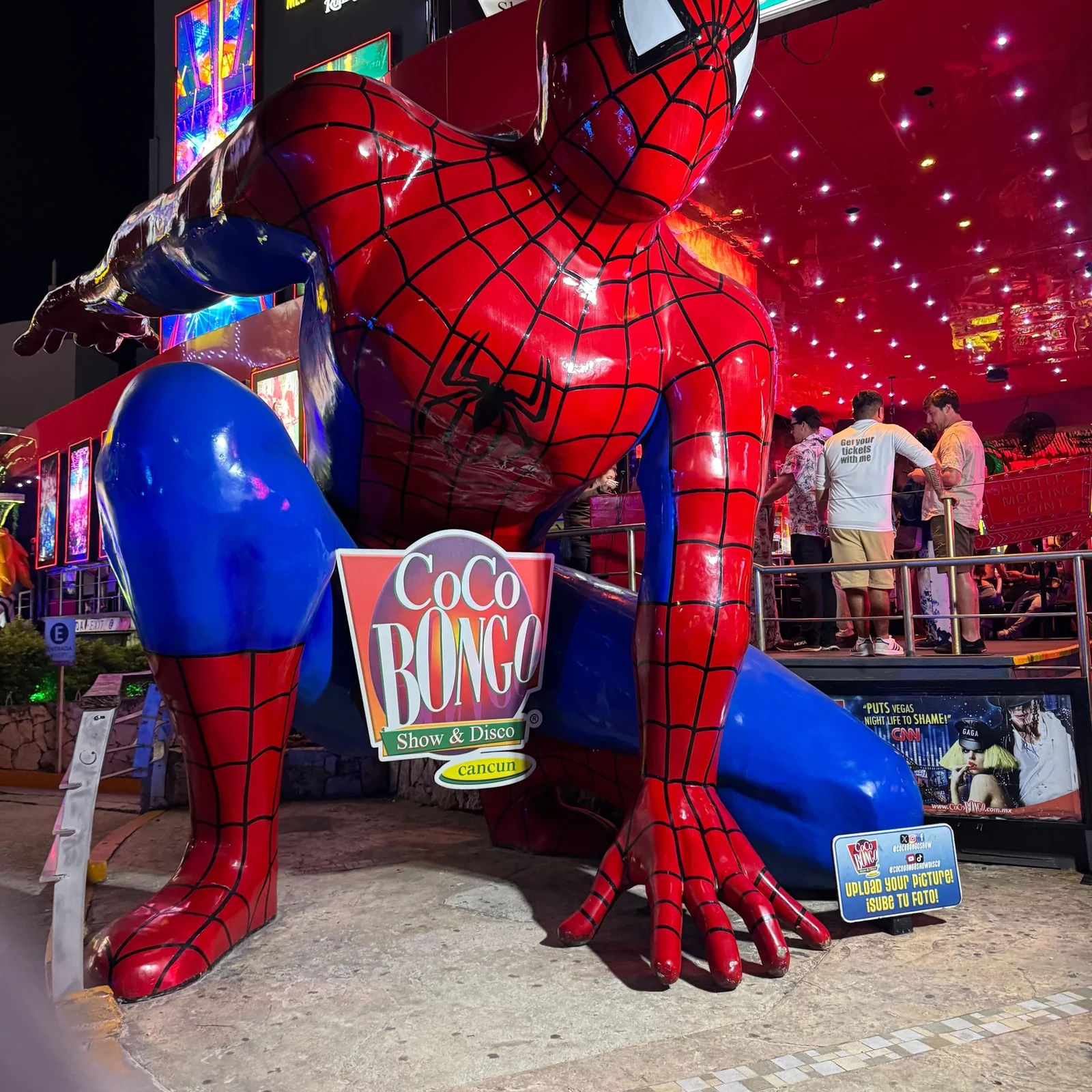 Coco Bongo Cancun Tickets: Live Show and Party in the Hotel Zone