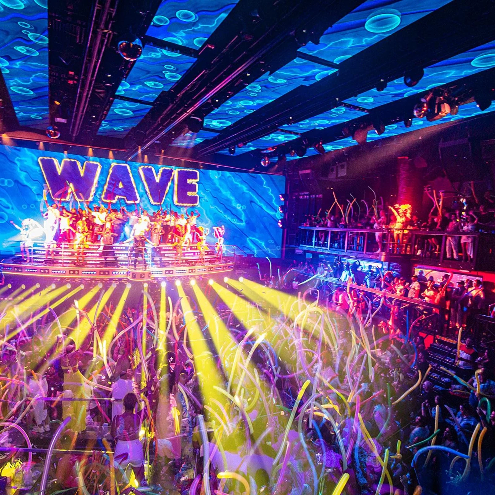 Coco Bongo Family Sunset Show Gold Member in Cancún