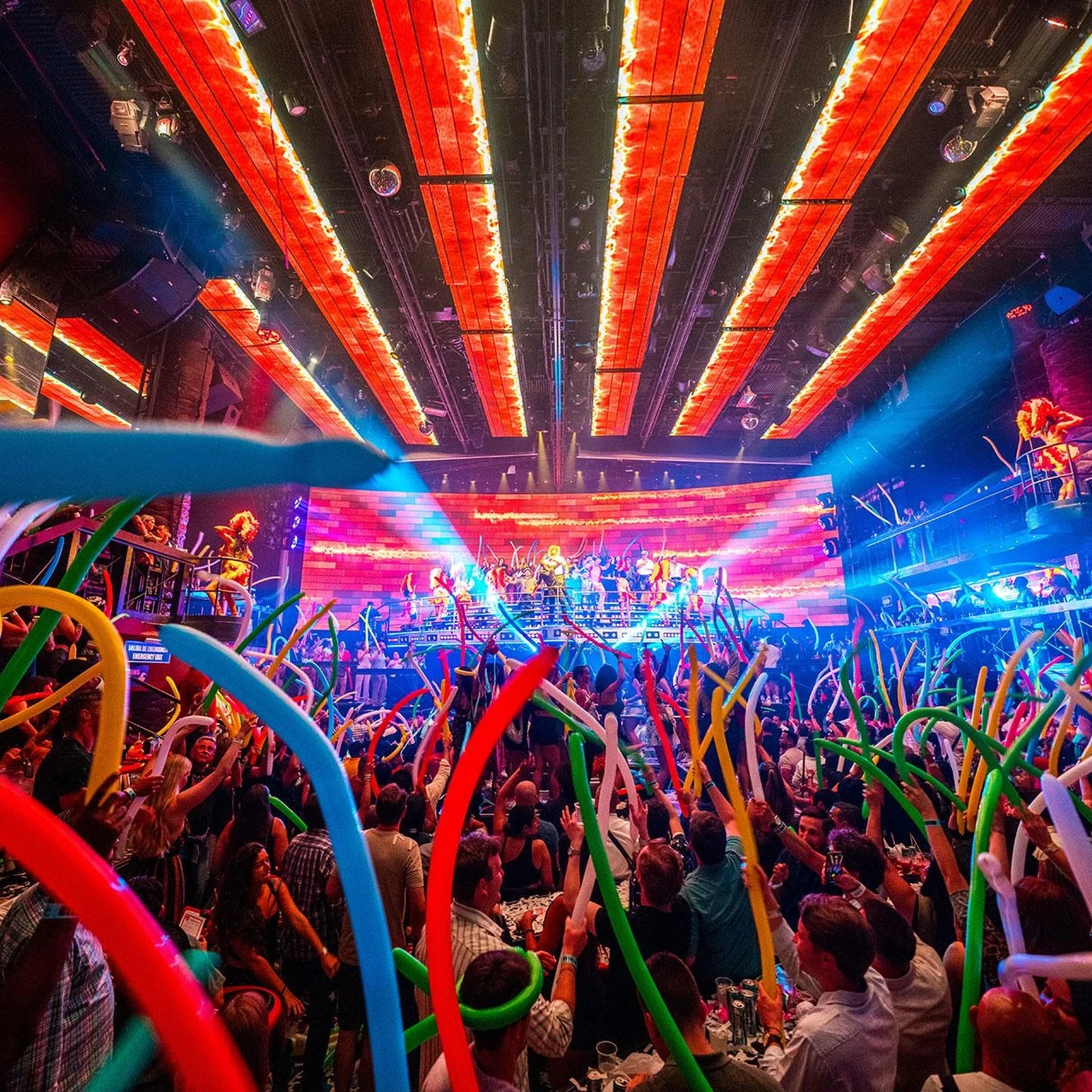 Coco Bongo Family Sunset Show Gold Member in Cancún