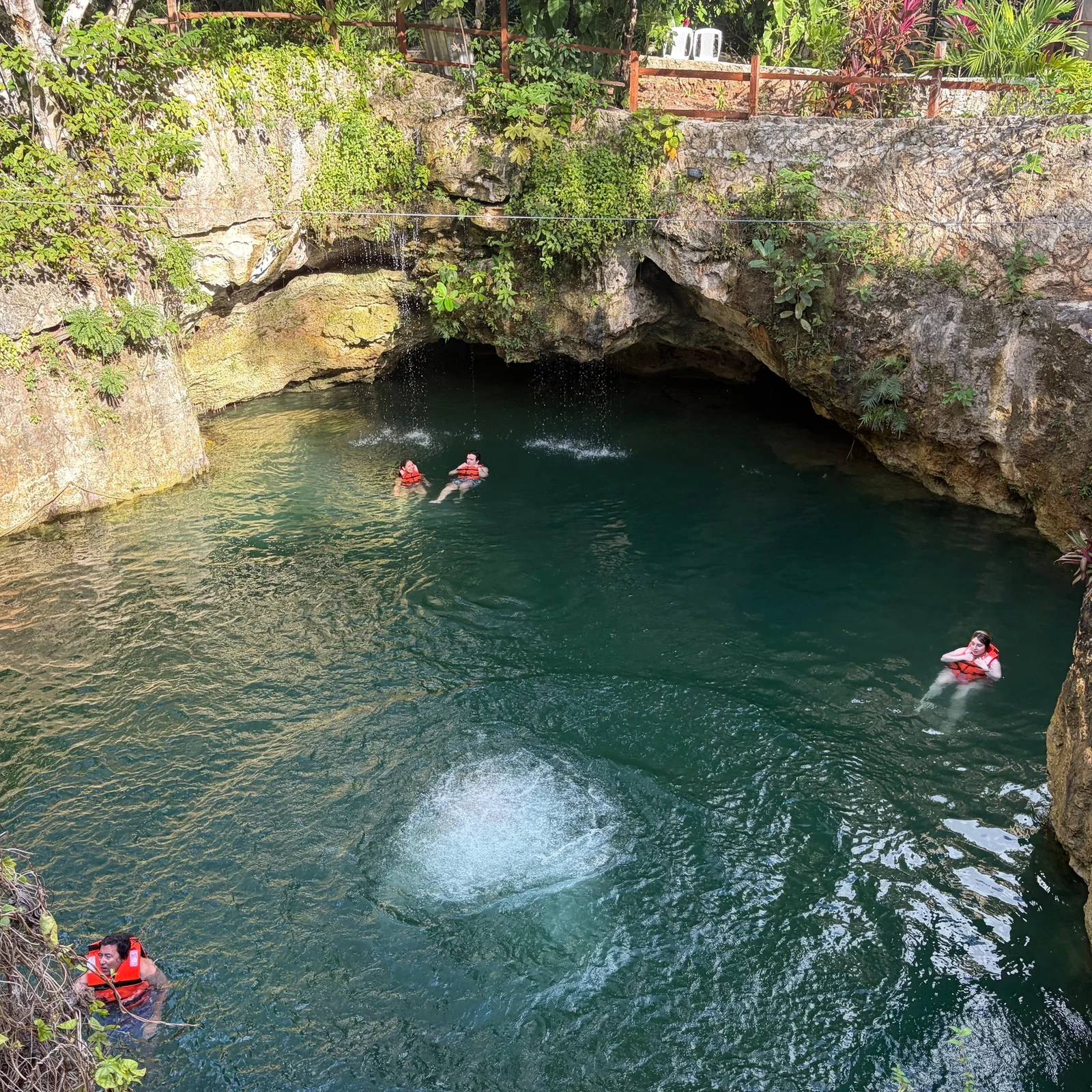 Tour de cenotes desde Cancún: tres cenotes, aventura y tequila