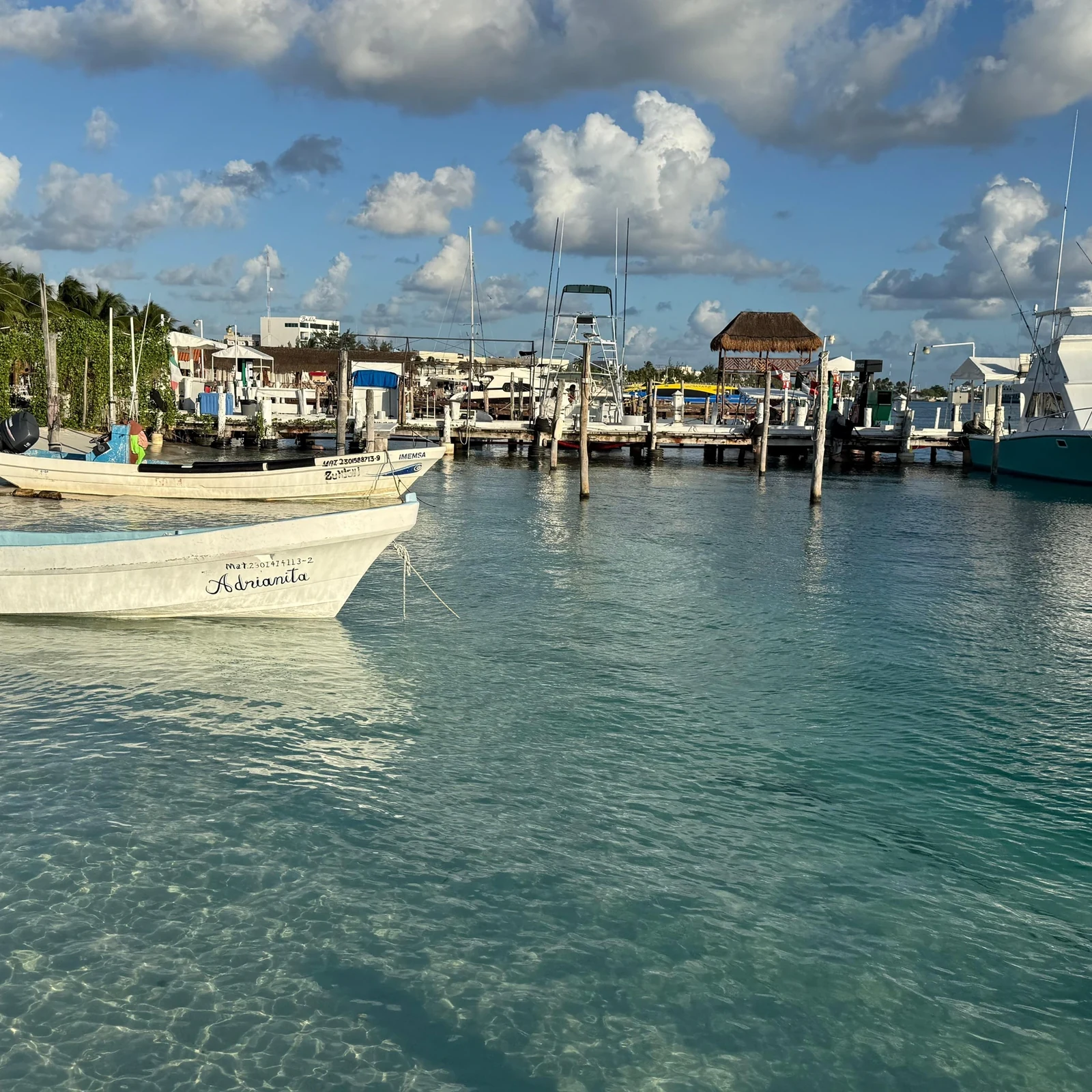 Tour a Isla Mujeres desde Cancún en catamarán con snorkel y Playa Norte