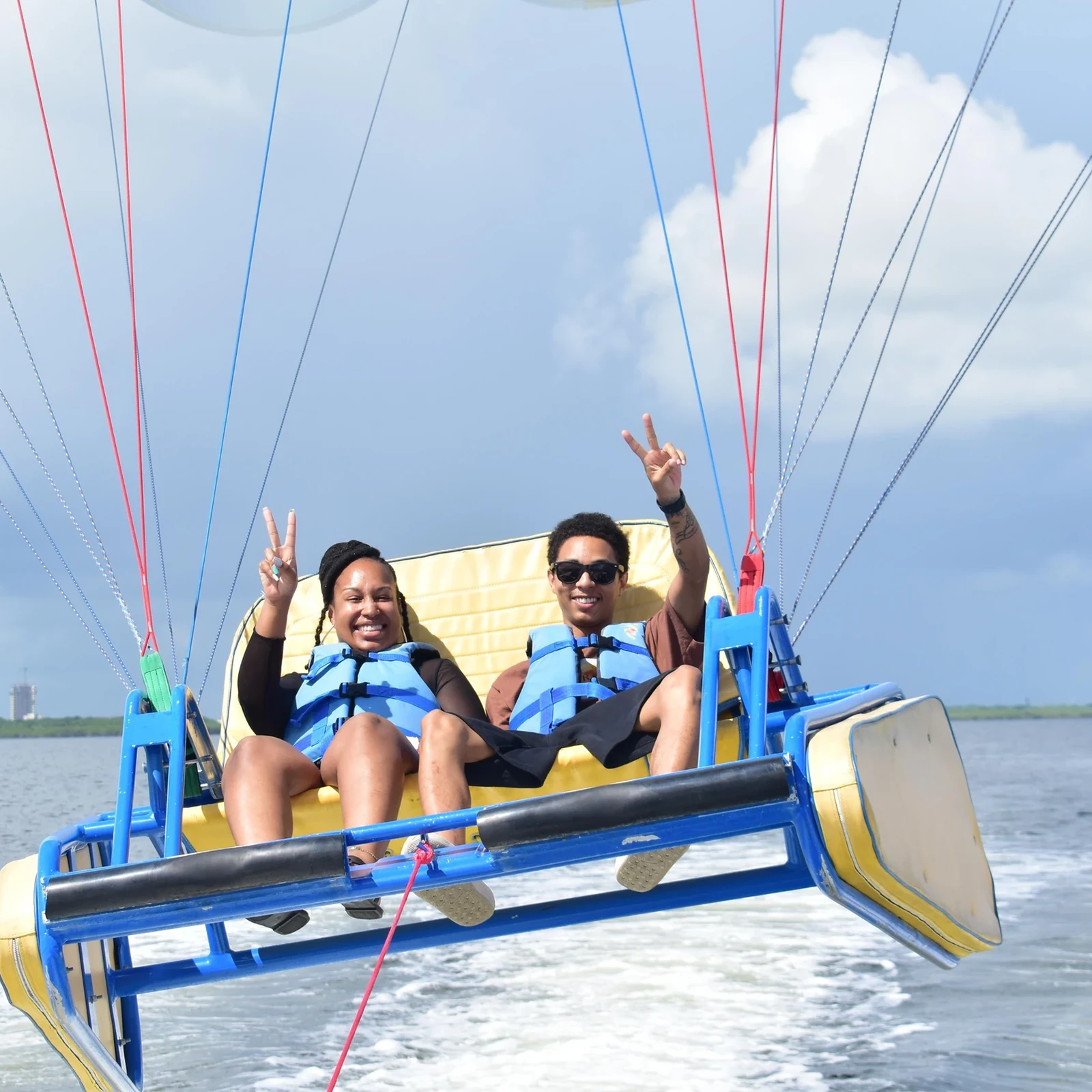 Parasailing à Cancún avec Skyrider