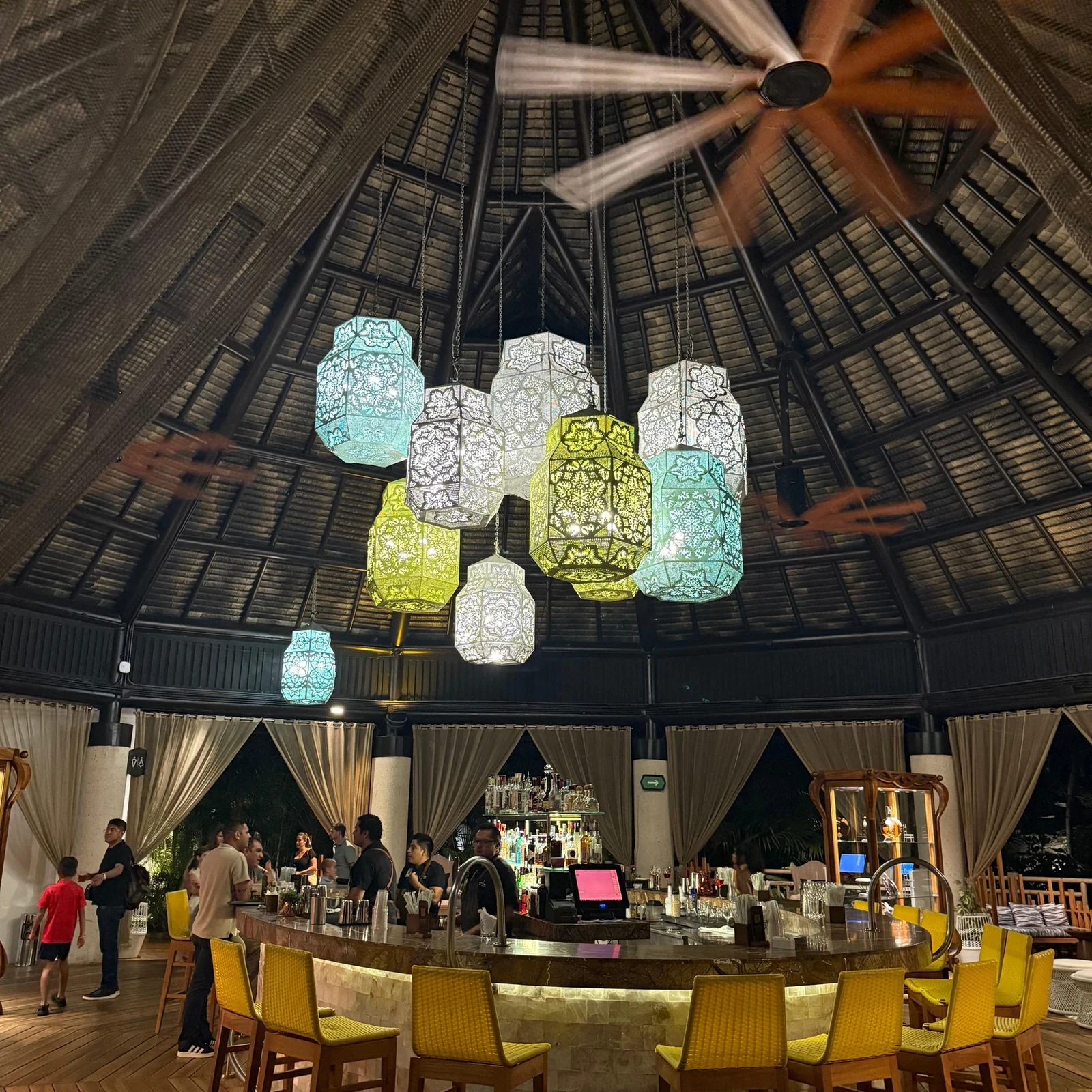 Cirque du Soleil JOYÀ Cancún: Tickets, Dinner & Transfer