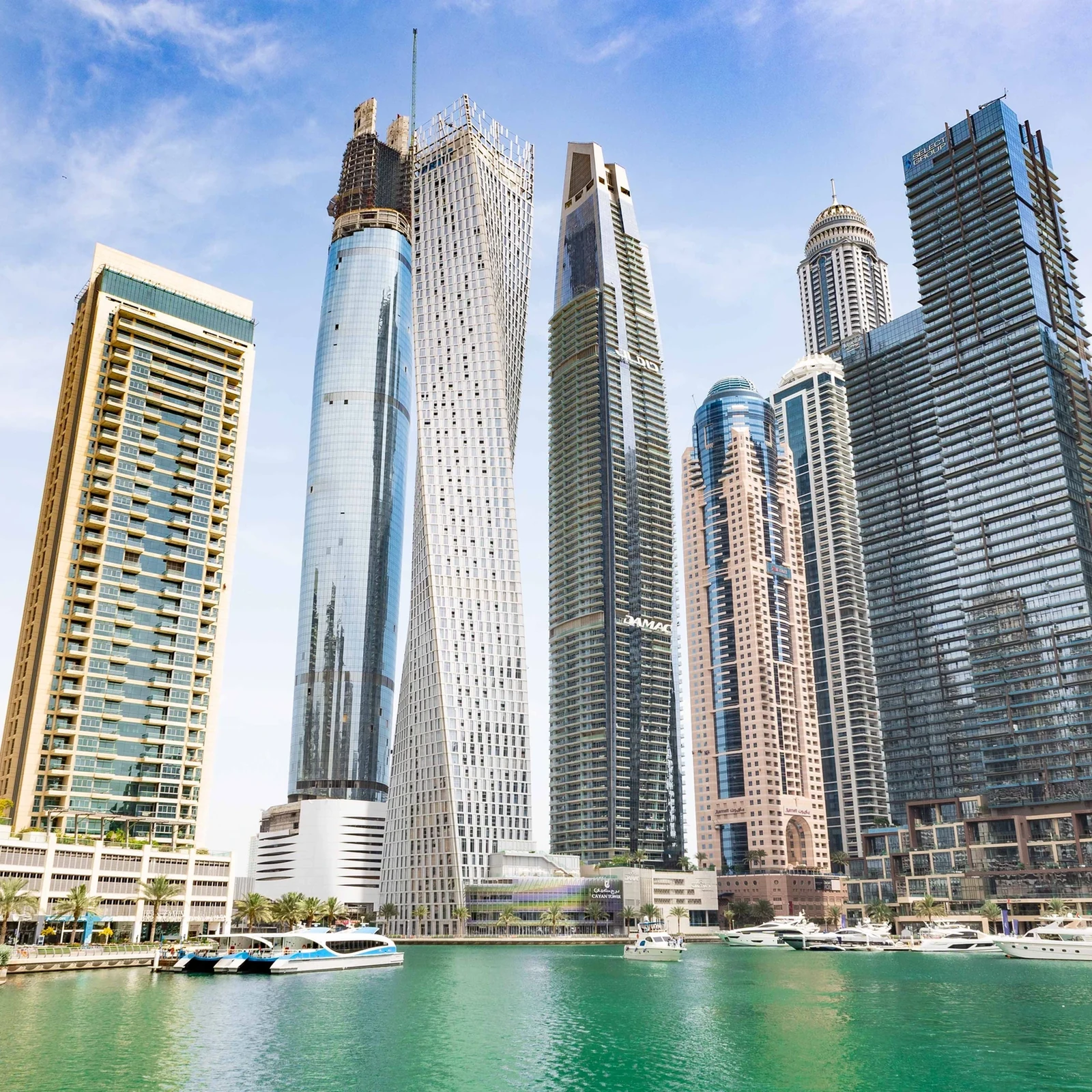 Croisière en yacht de luxe à Dubaï avec BBQ et boissons