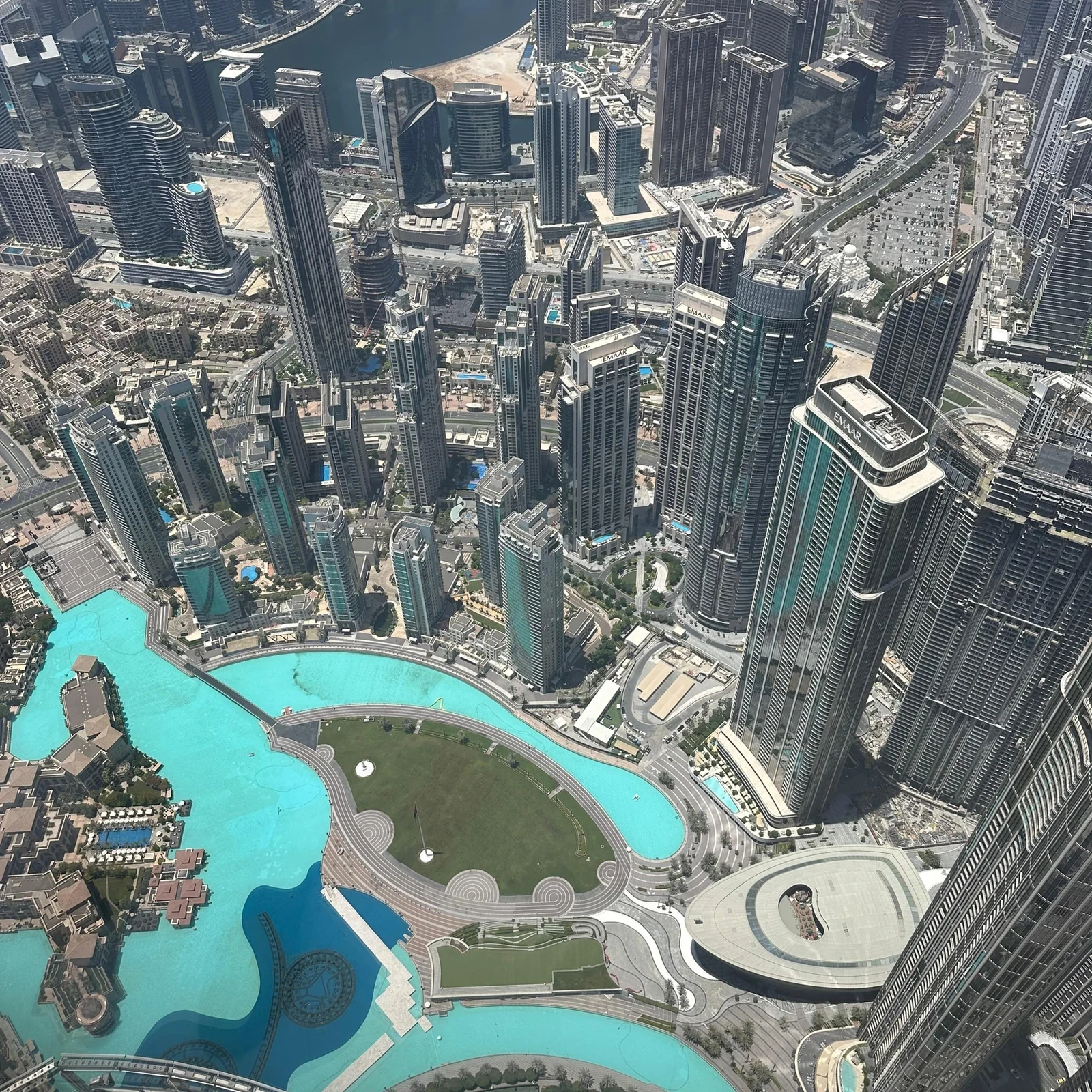 Burj Khalifa SKY: Ebene 148 auf 555 m plus Ebenen 124 und 125