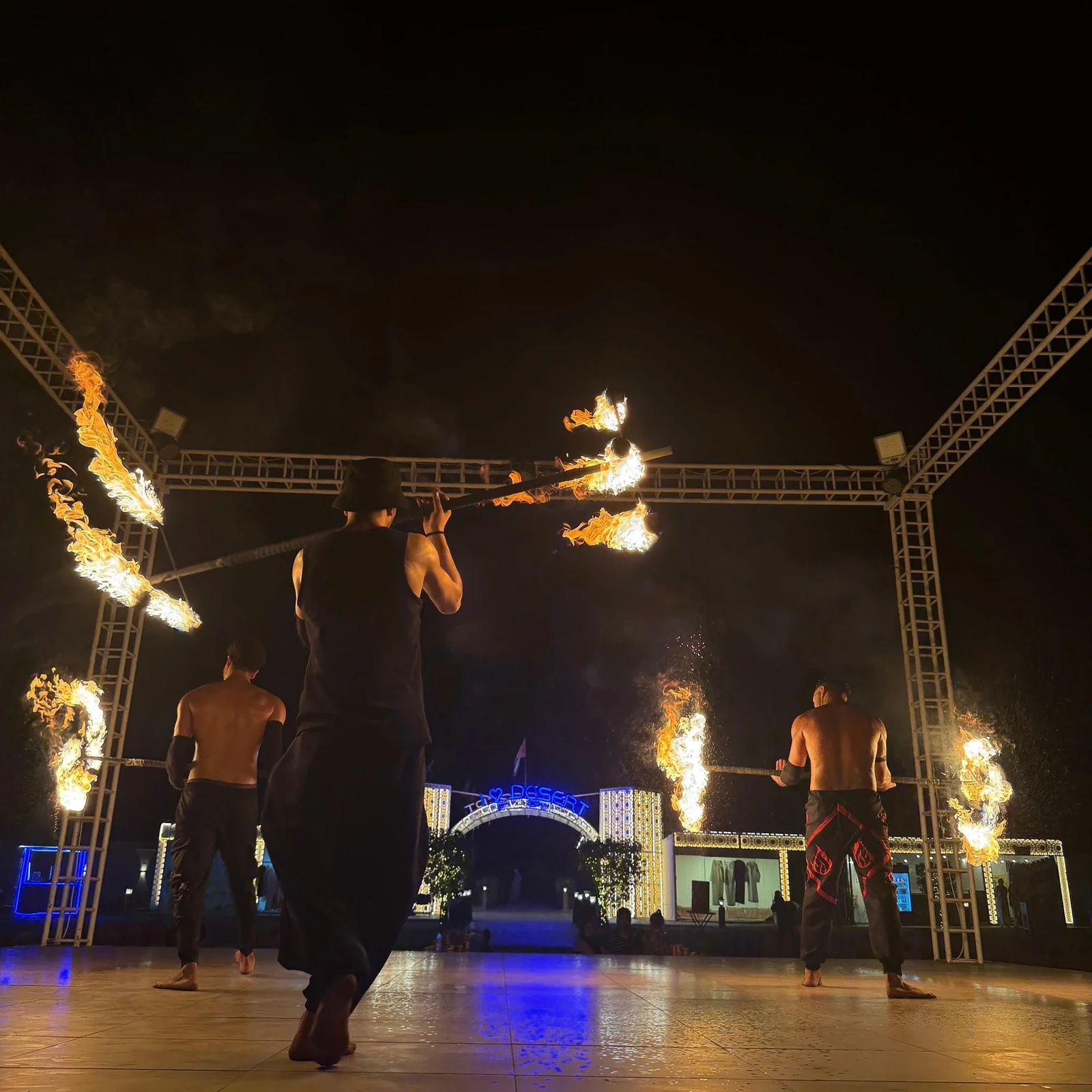 Dubai Red Dunes Safari with BBQ Dinner and Optional Quad Biking