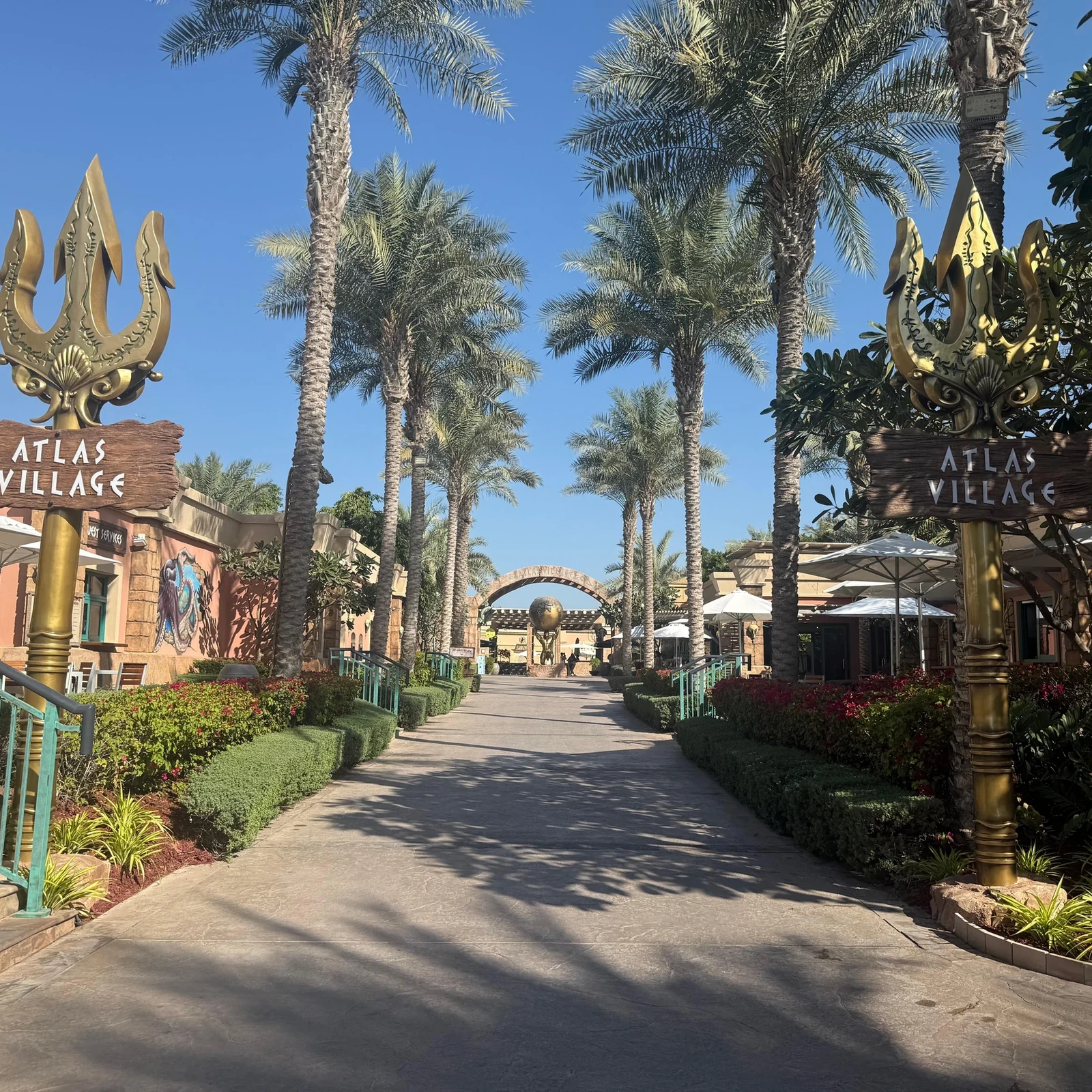 Atlantis Aquaventure Dubai: über 105 Rutschen, Privatstrand und ein ganzer Tag im Wasser
