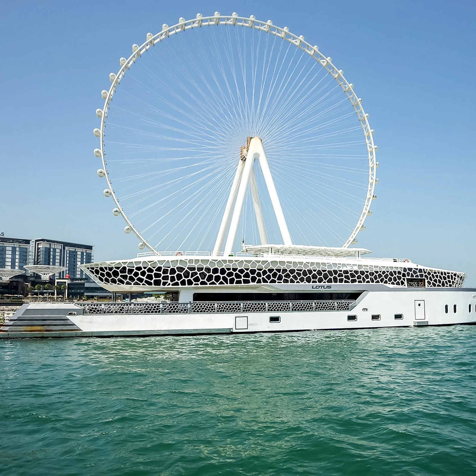 Dubai by night on a mega yacht with buffet dinner and live shows