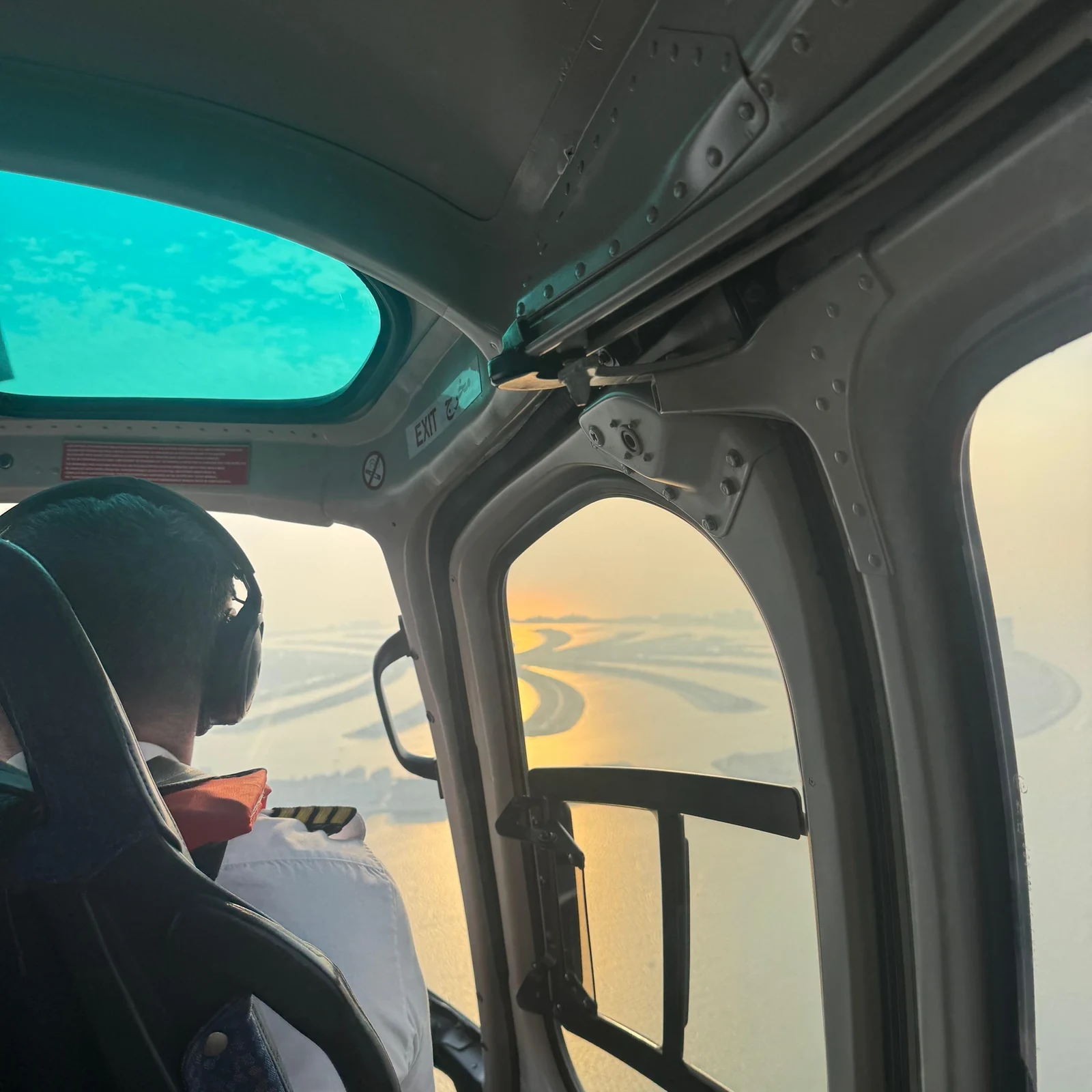 Dubái desde el aire: Palm Jumeirah y el skyline en helicóptero