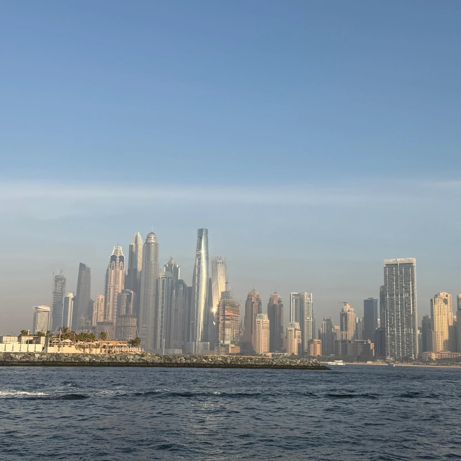 Dubaï depuis l’eau : yacht, skyline et coucher du soleil en 1 à 2 heures