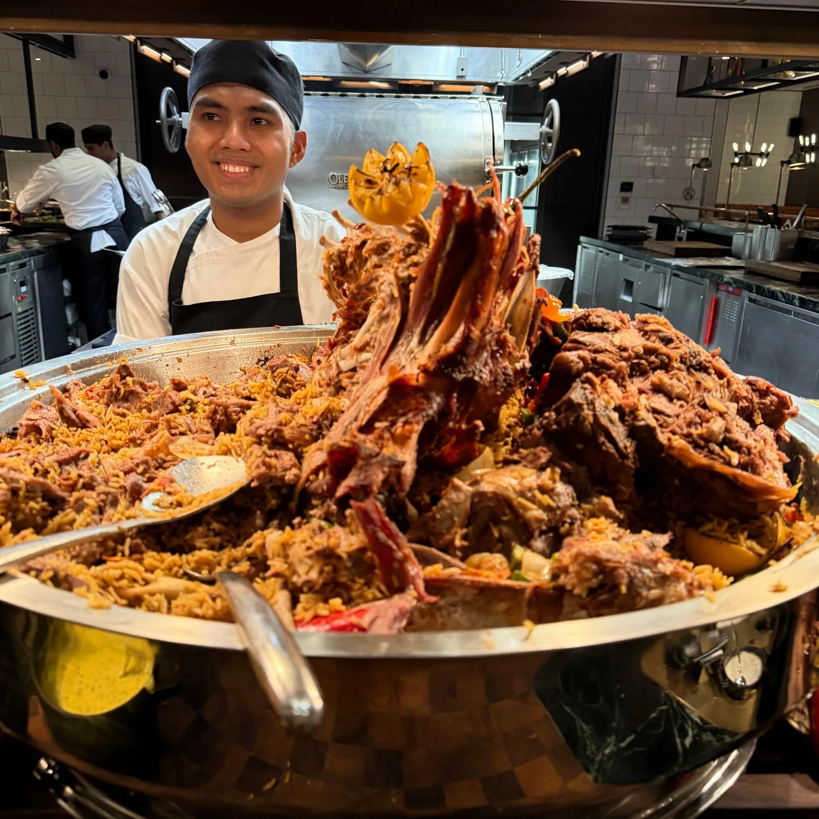 Gastronomy im Atlantis The Royal: 17 Live-Cooking-Stationen in Dubai