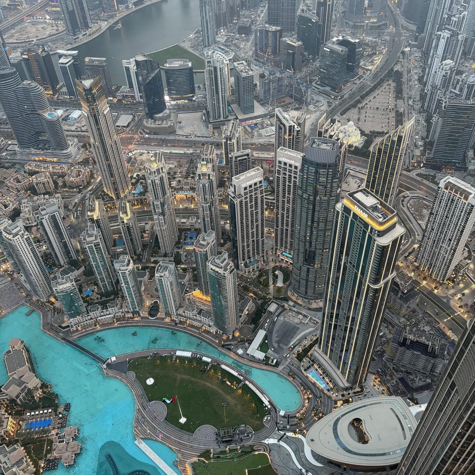Burj Khalifa VIP : The Lounge aux niveaux 152, 153 et 154
