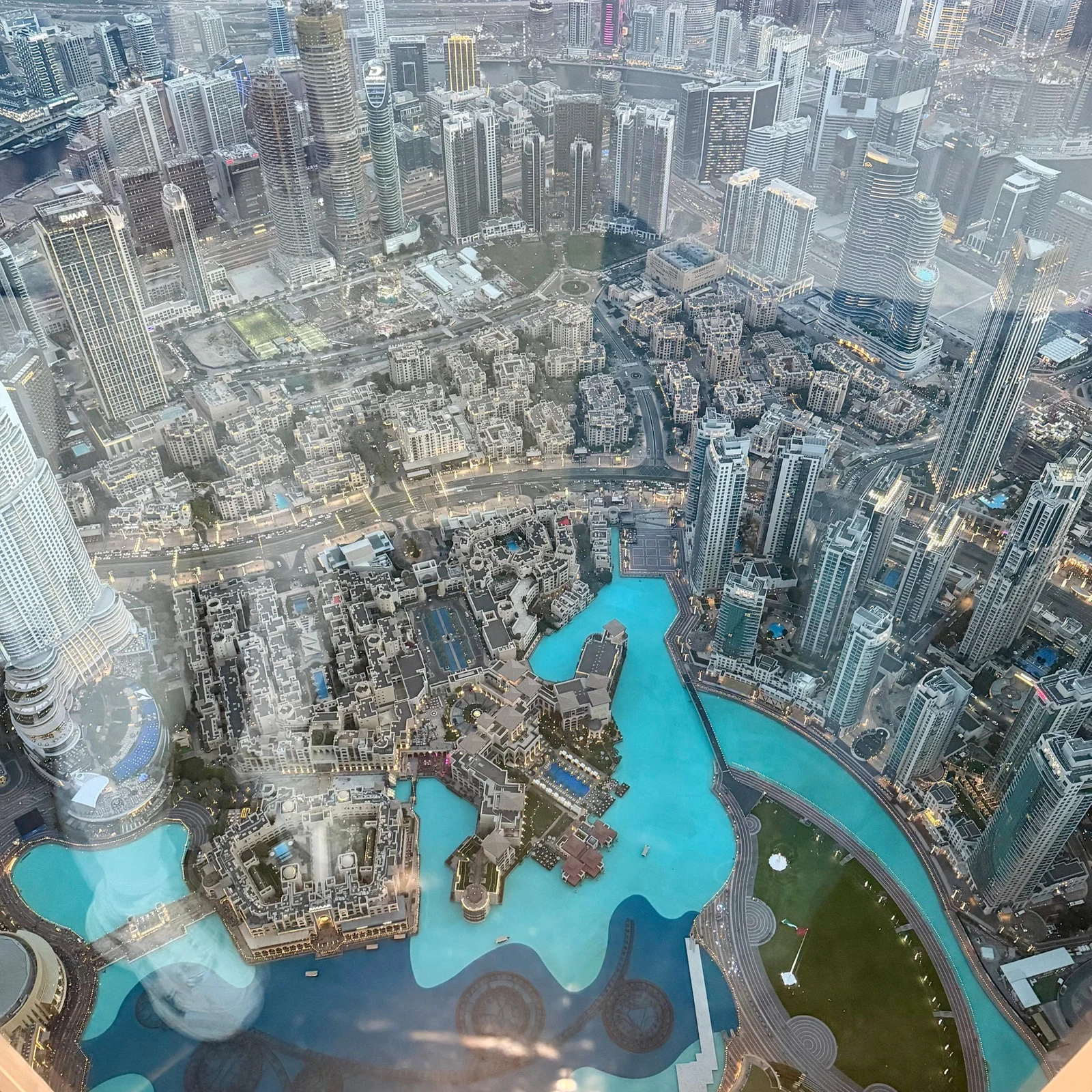 Burj Khalifa VIP : The Lounge aux niveaux 152, 153 et 154