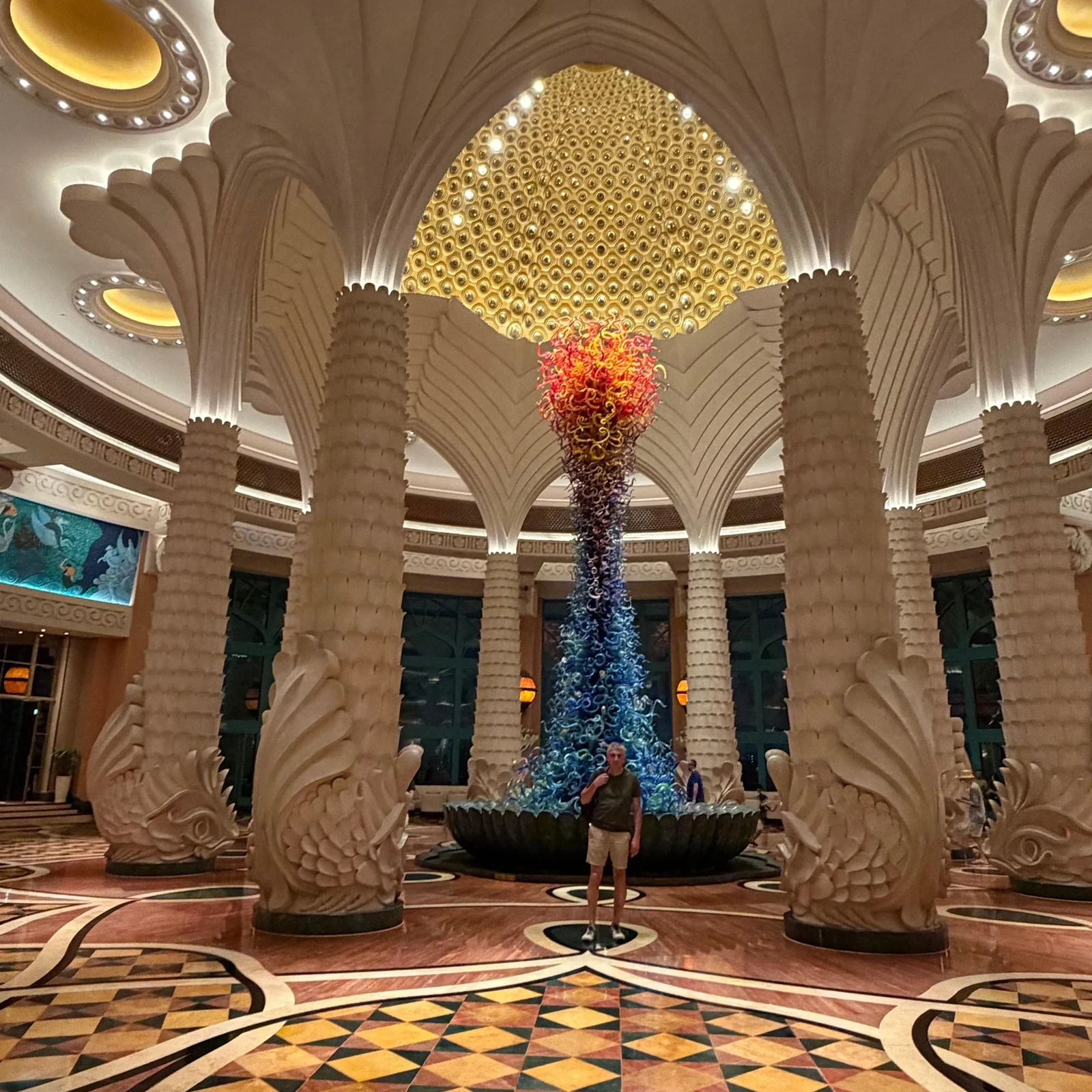 Cena buffet en Saffron: más de 220 platos dentro de Atlantis The Palm