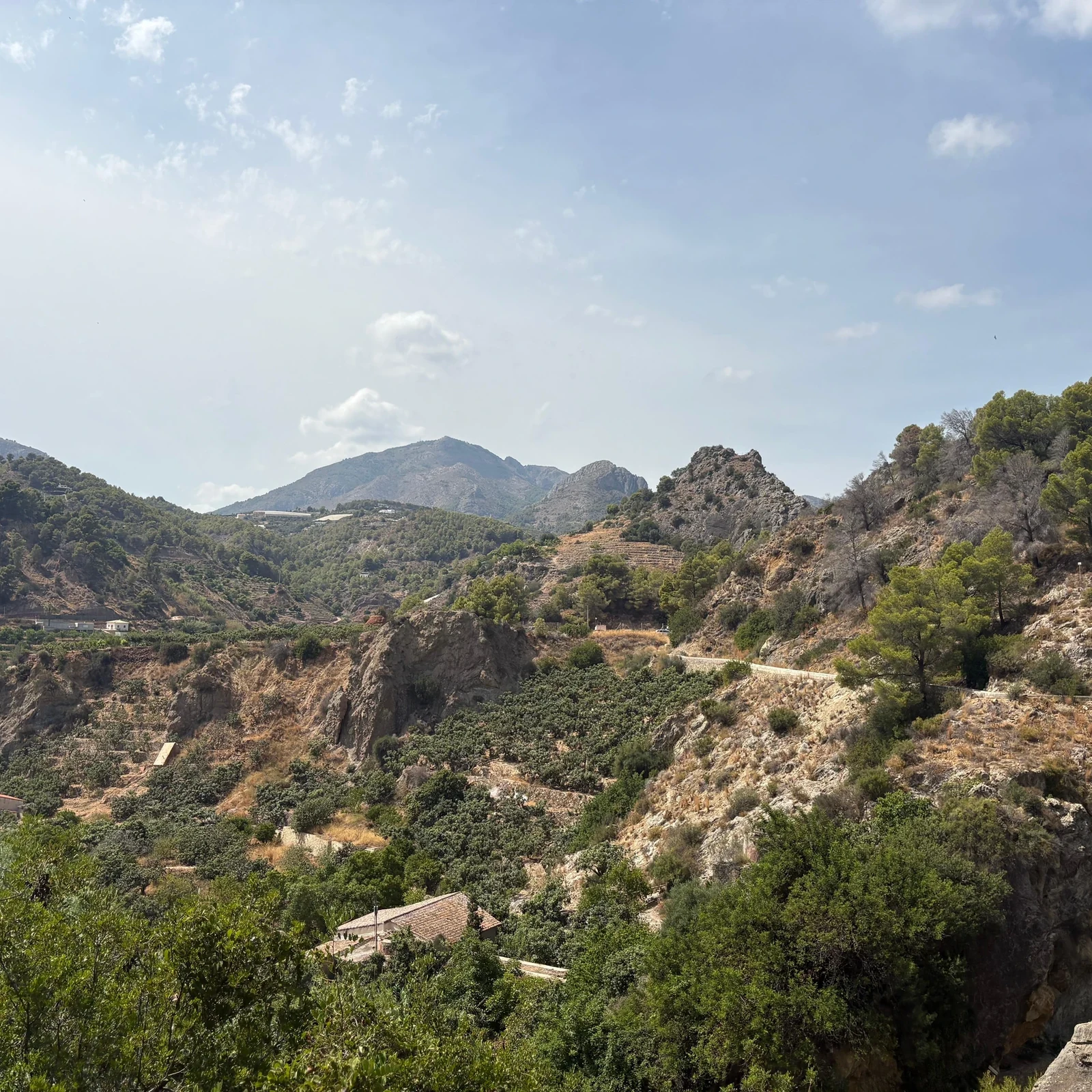 Benidorm en 4x4 : Sierra de Aitana et cascades de l'Algar en une demi-journée