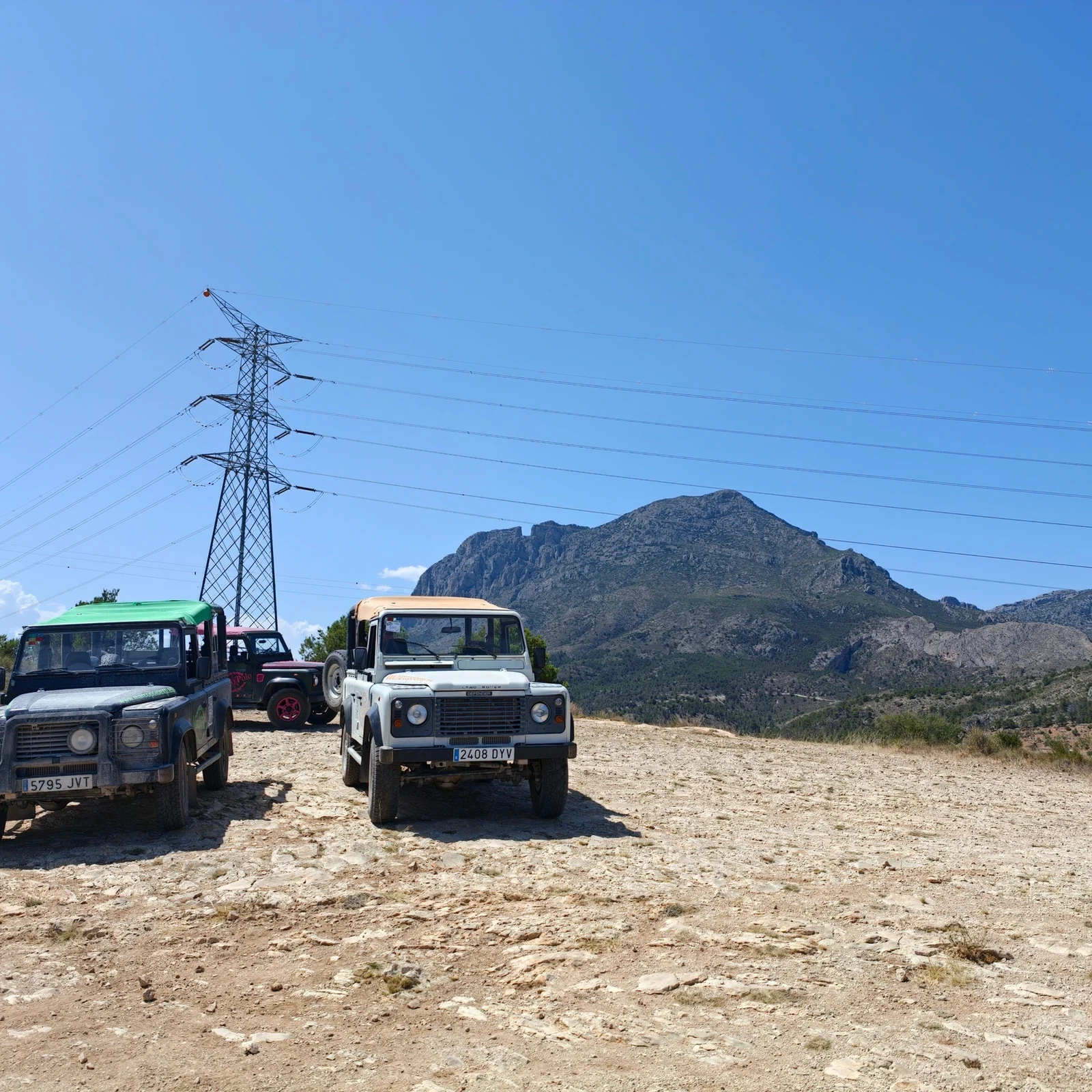Guadalest y las Fuentes del Algar en Jeep desde Benidorm