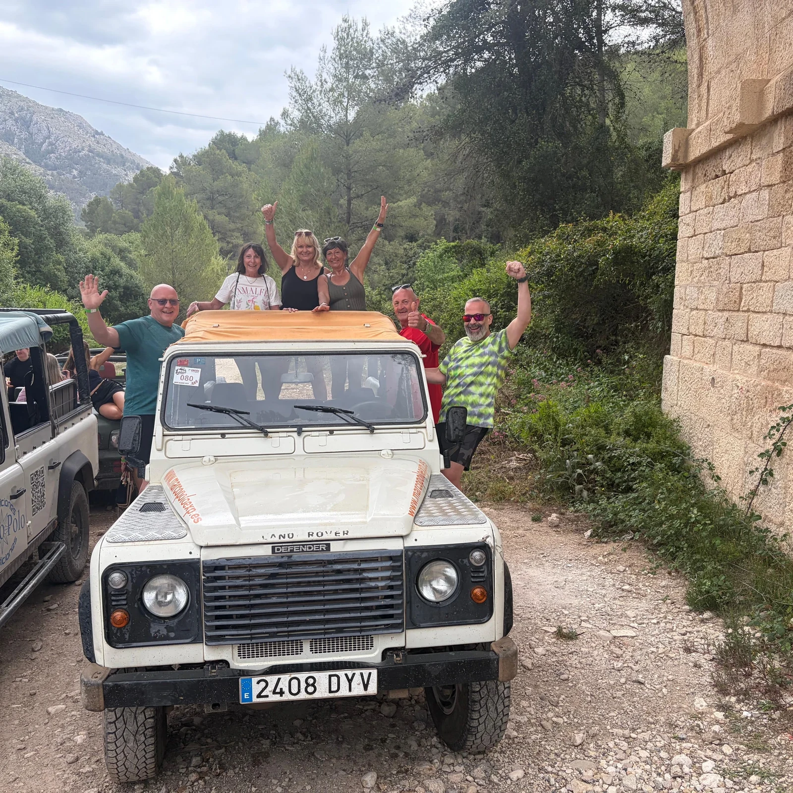 Guadalest y las Fuentes del Algar en Jeep desde Benidorm