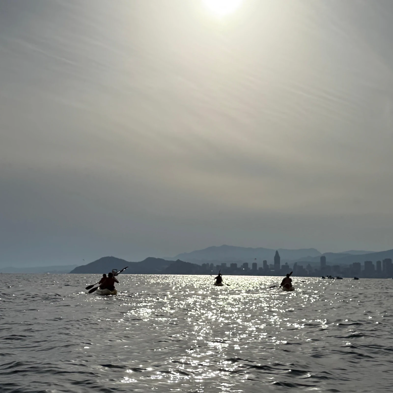 Kayak sur la côte de Benidorm avec possibilités de baignade et snorkeling
