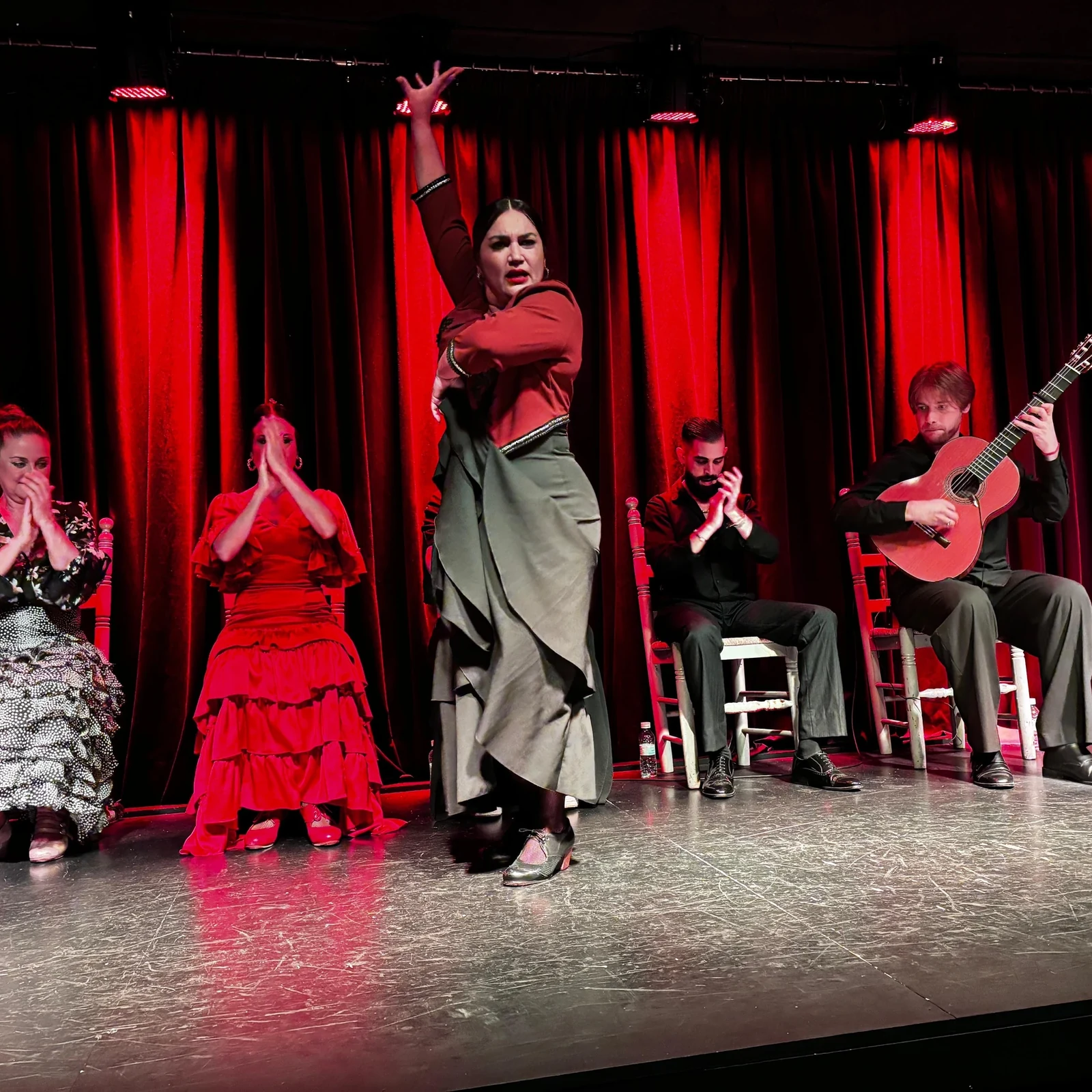 Flamenco en vivo en Alicante, con tapas si quieres completar la experiencia