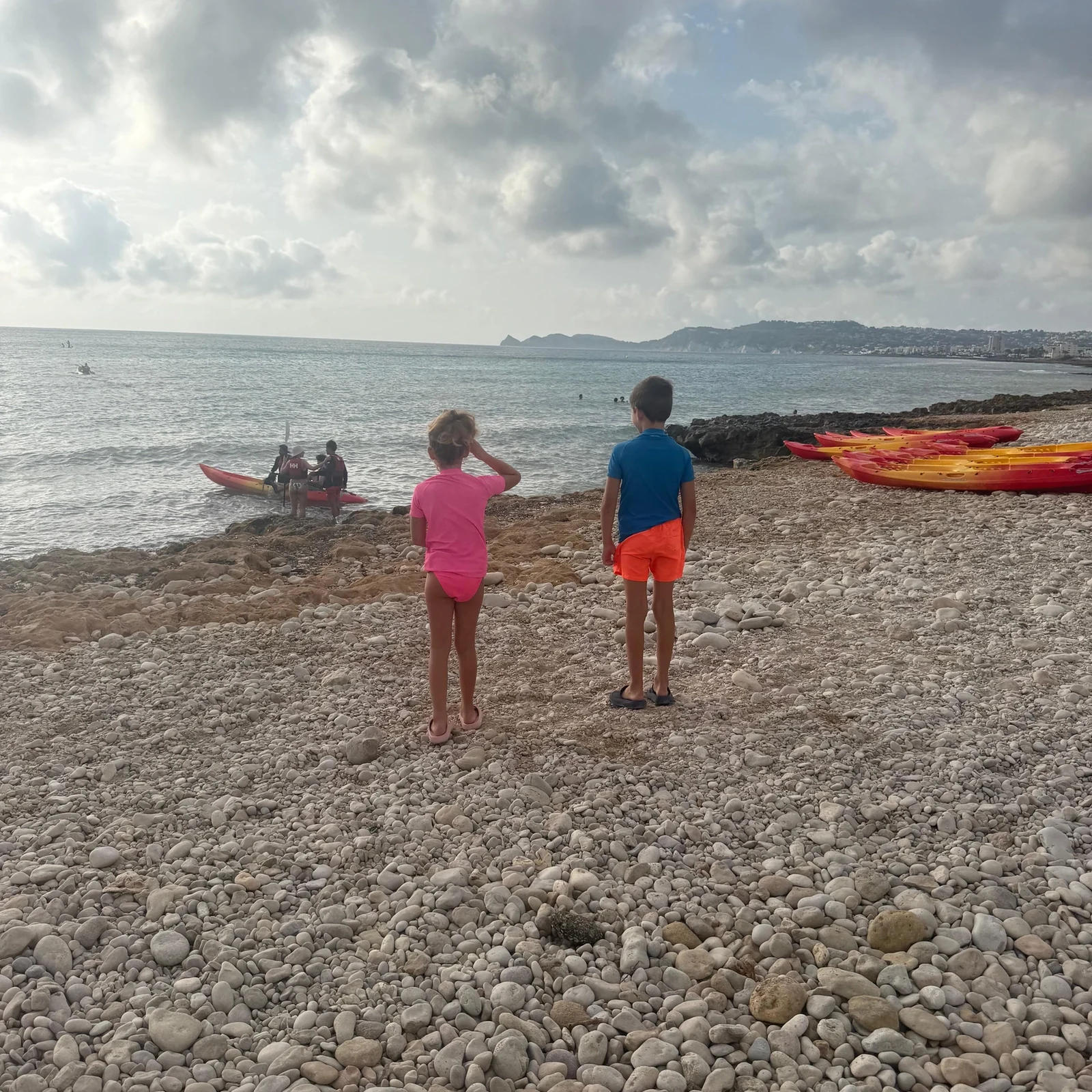 Kajak und Schnorcheln in Javea: Cala Tangó und Turquoise Cave