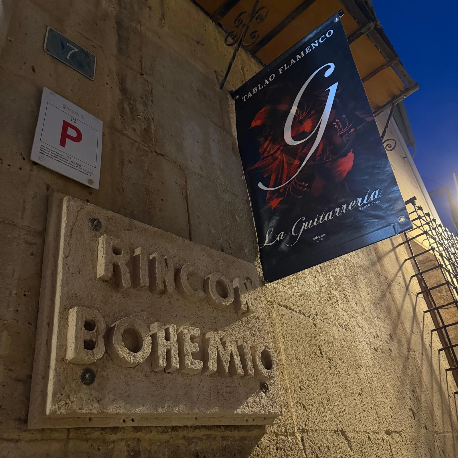 Live-Flamenco im Marbeuf Palace im Viertel Santa Cruz