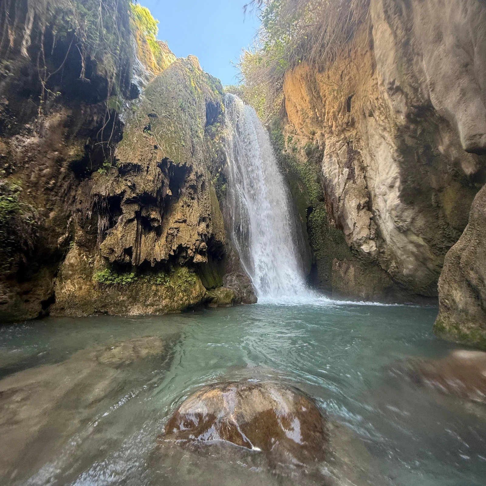 Algar-Wasserfälle ab Alicante mit Transfer und 2 Stunden zum Erkunden