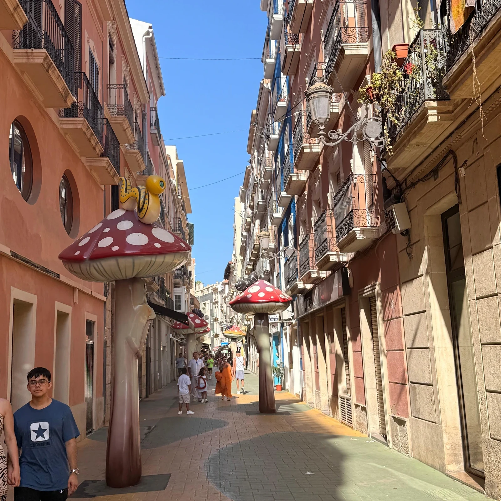 Alicante à pied : deux heures pour comprendre les strates de son histoire