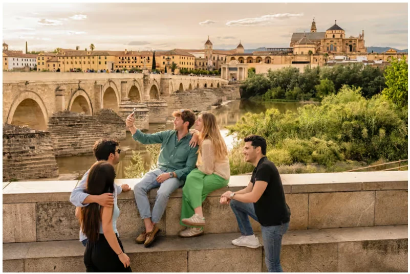 Excursión a Córdoba, Setenil y Ronda desde Sevilla con guía