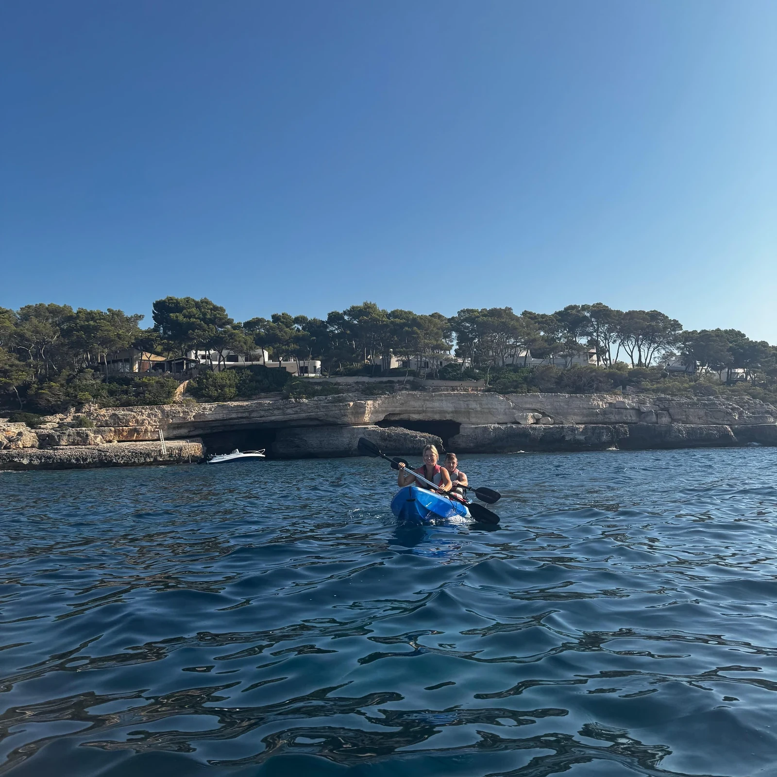 Kayak ou paddle entre grottes et criques du sud-est de Majorque