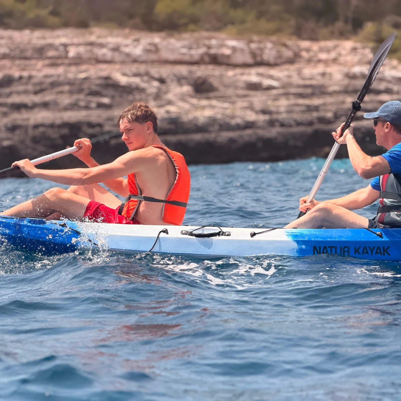 Kayak ou paddle entre grottes et criques du sud-est de Majorque