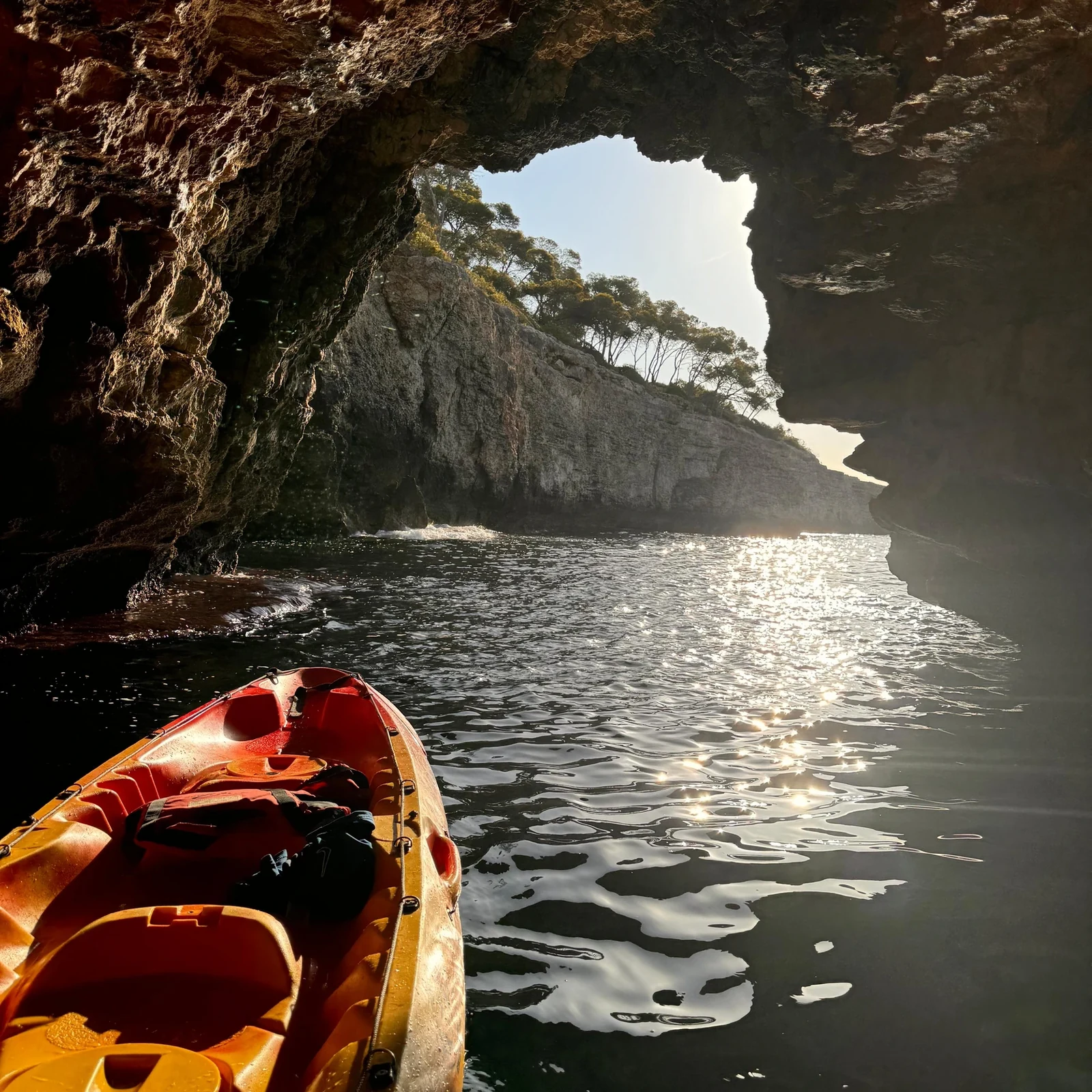 Kayak ou paddle entre grottes et criques du sud-est de Majorque