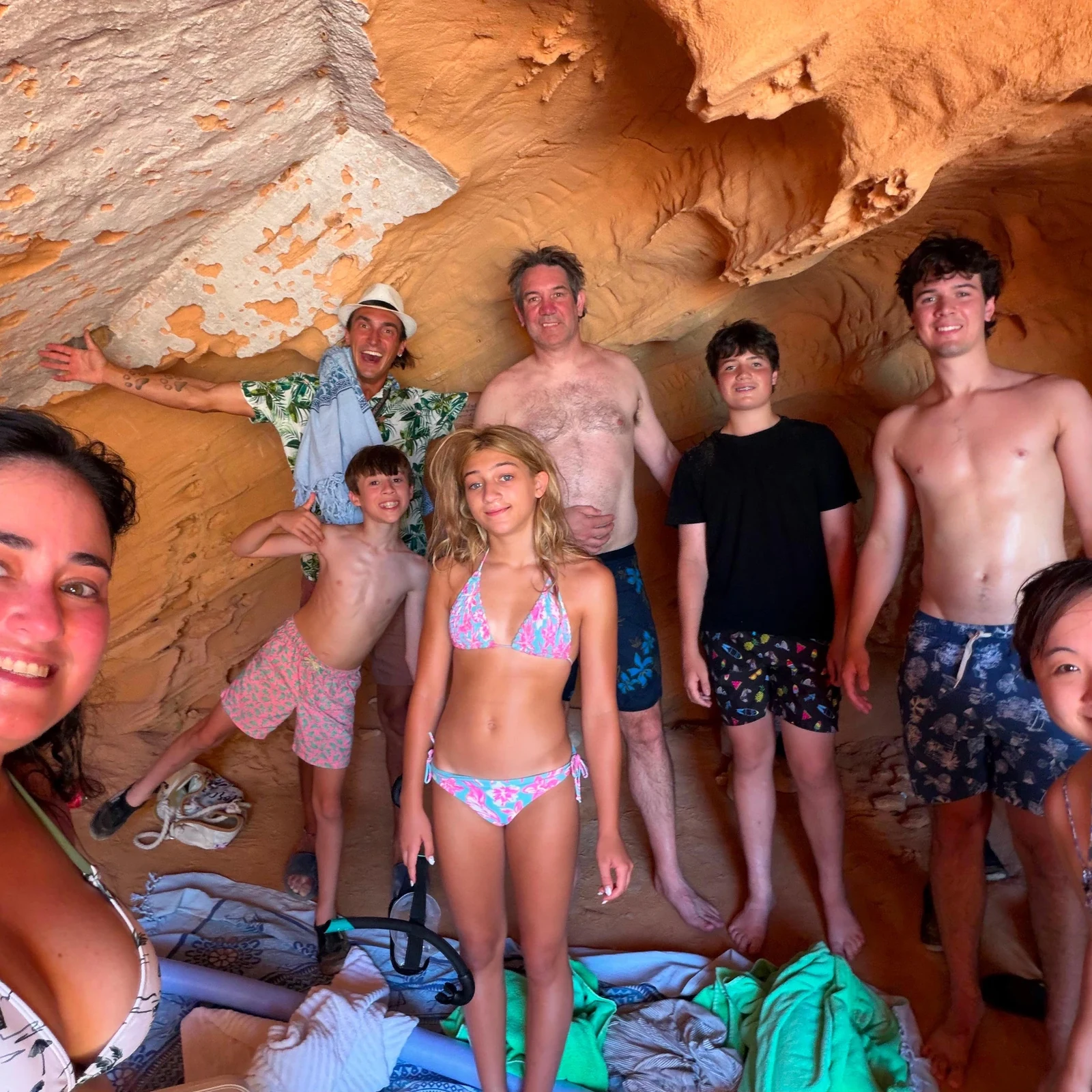Playas, piscinas naturales y Cuevas del Drach en un día por Mallorca