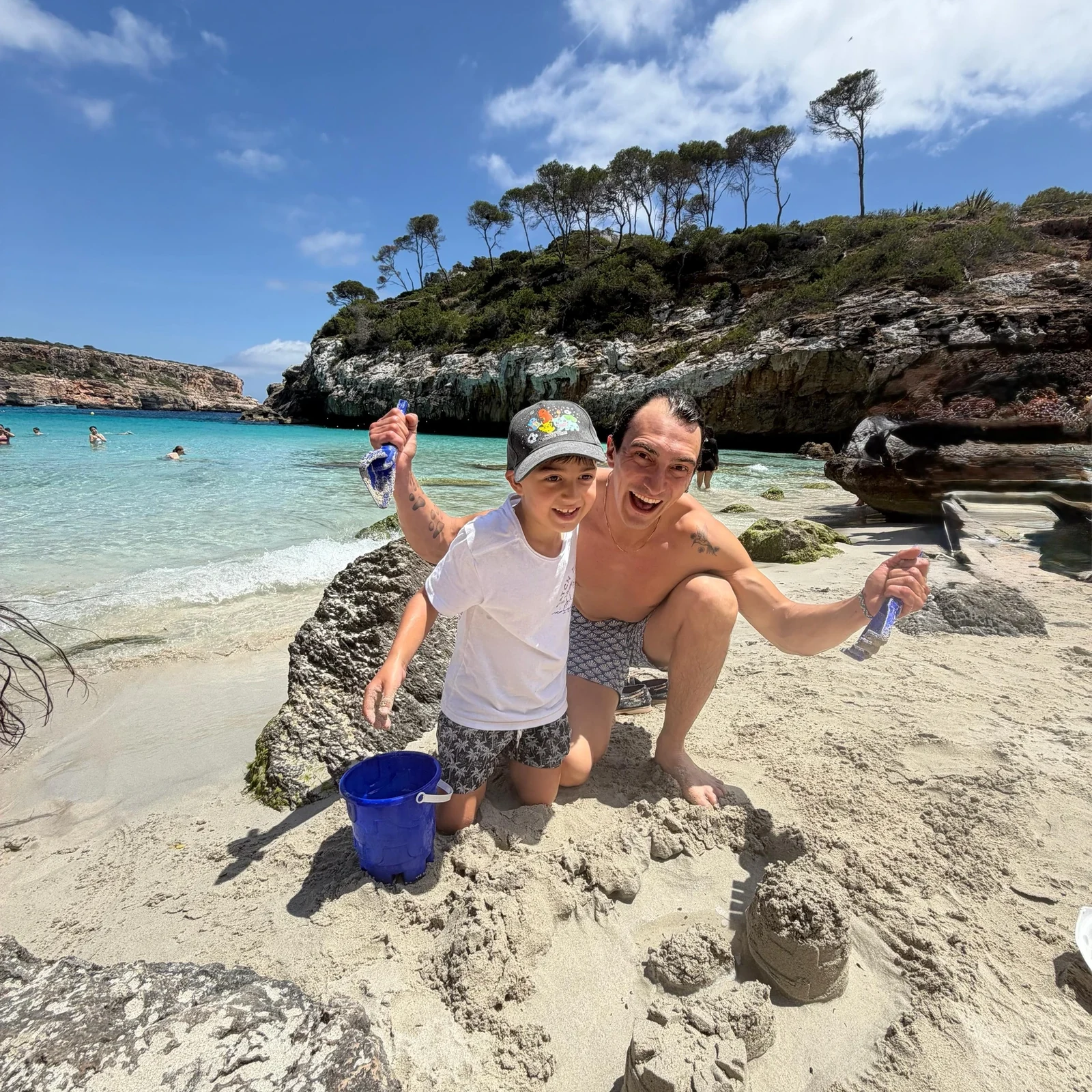 Playas, piscinas naturales y Cuevas del Drach en un día por Mallorca