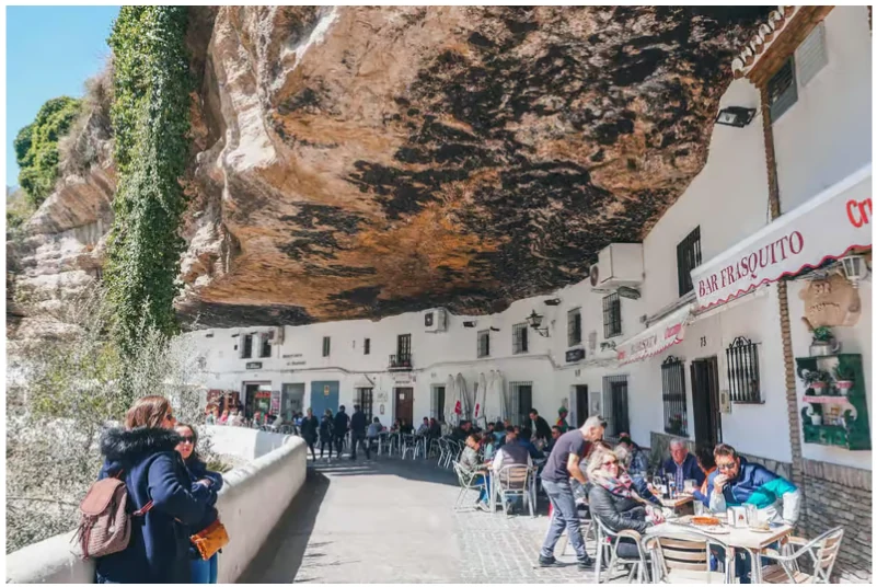 Pueblos Blancos y Ronda desde Sevilla: excursión guiada con recogida