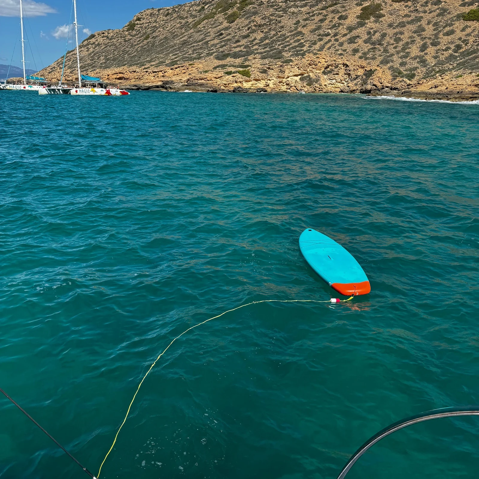 Catamaran de Palma à Cala Vella avec baignade, paddle et repas