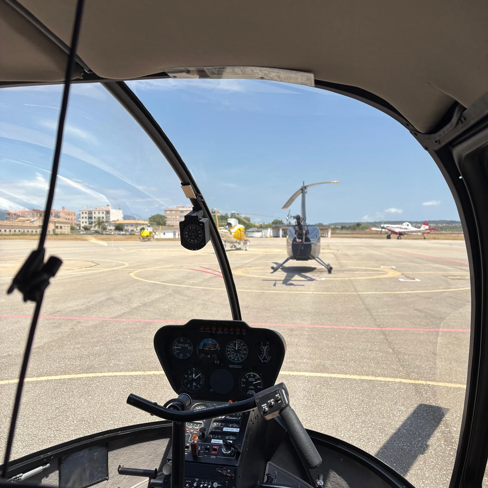 Hubschrauberrundflug auf Mallorca: Wähle, wie weit du fliegen möchtest
