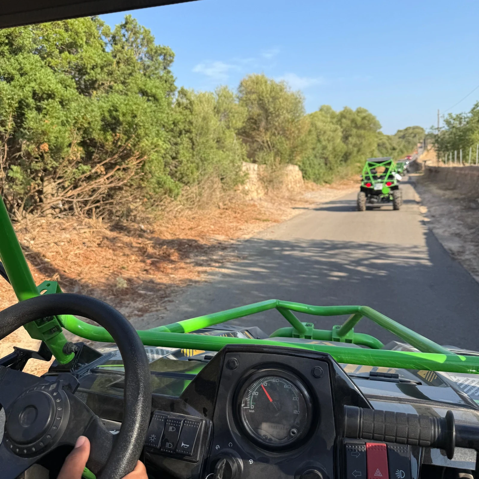 Mallorca im Buggy: Landschaft, Küste und ein Stopp am Meer