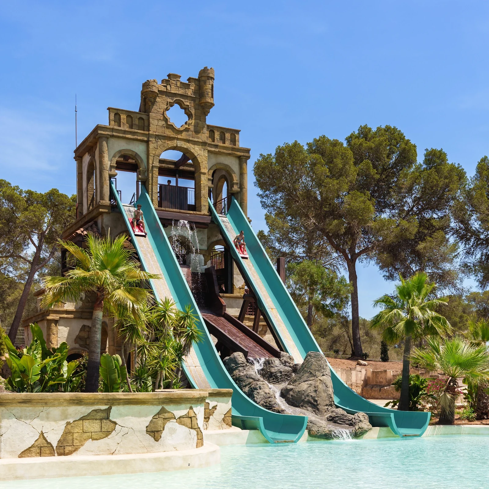 Aqualand El Arenal : une journée de toboggans et d’attractions aquatiques à Majorque