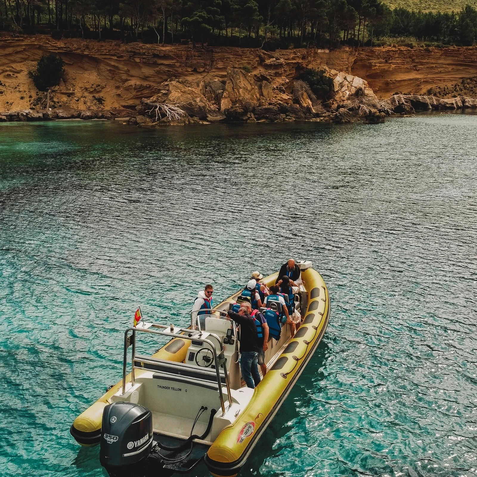 Dauphins, grotte marine et Es Coll Baix depuis Can Picafort