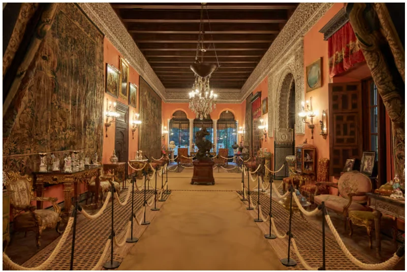 Entrada Palacio de las Dueñas Sevilla con audioguía